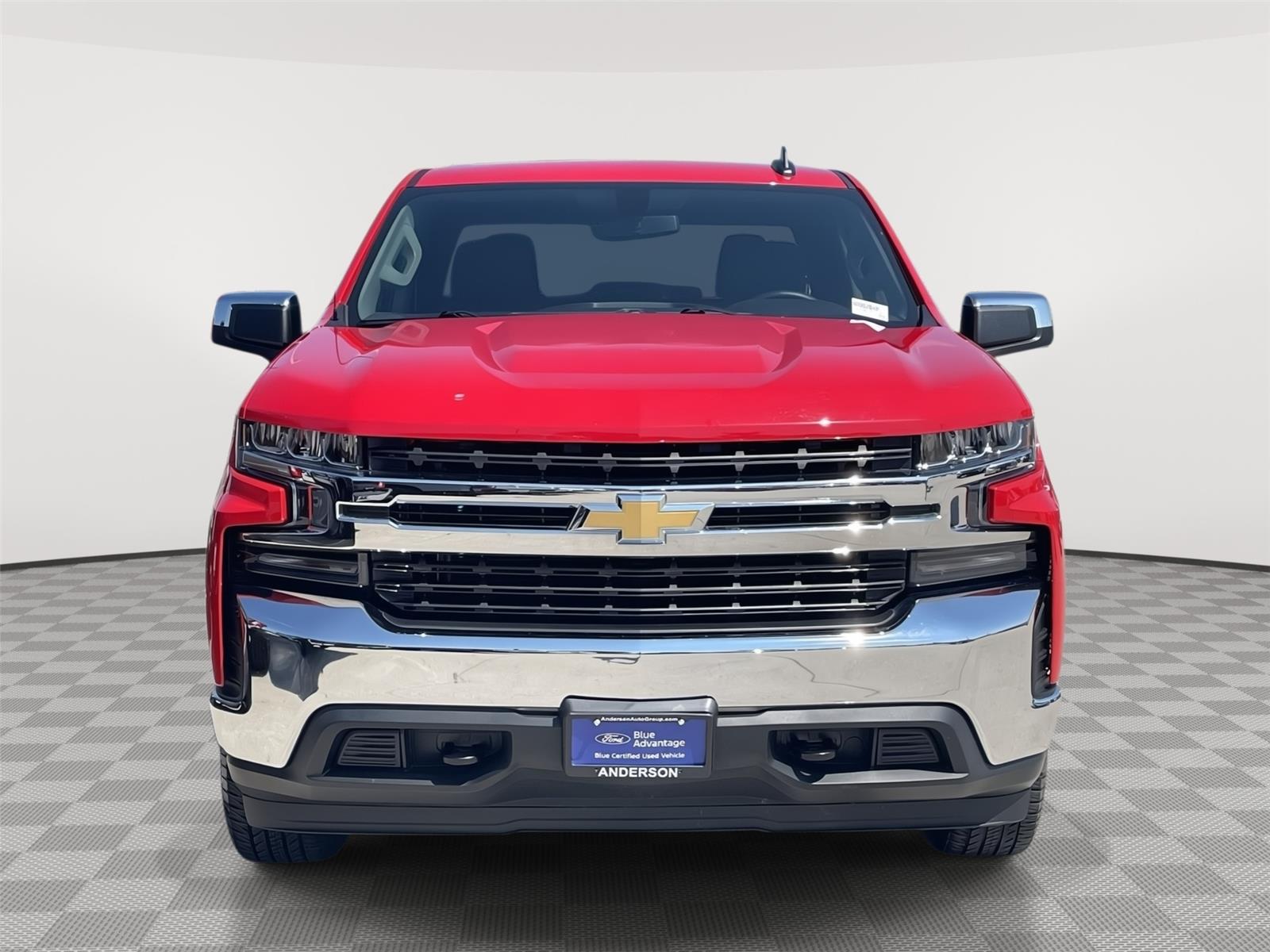 Vehicle photo 4