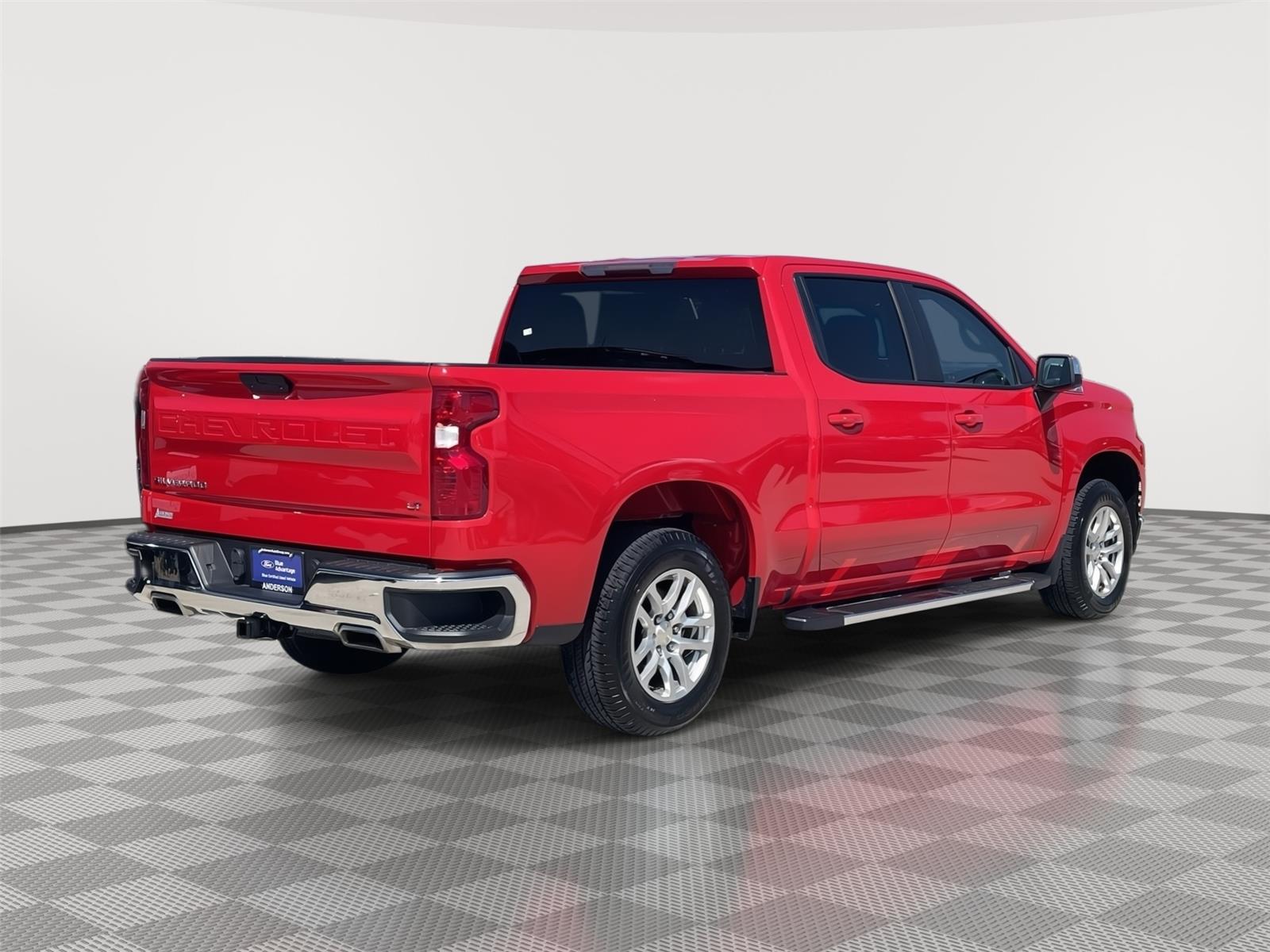 Vehicle photo 7