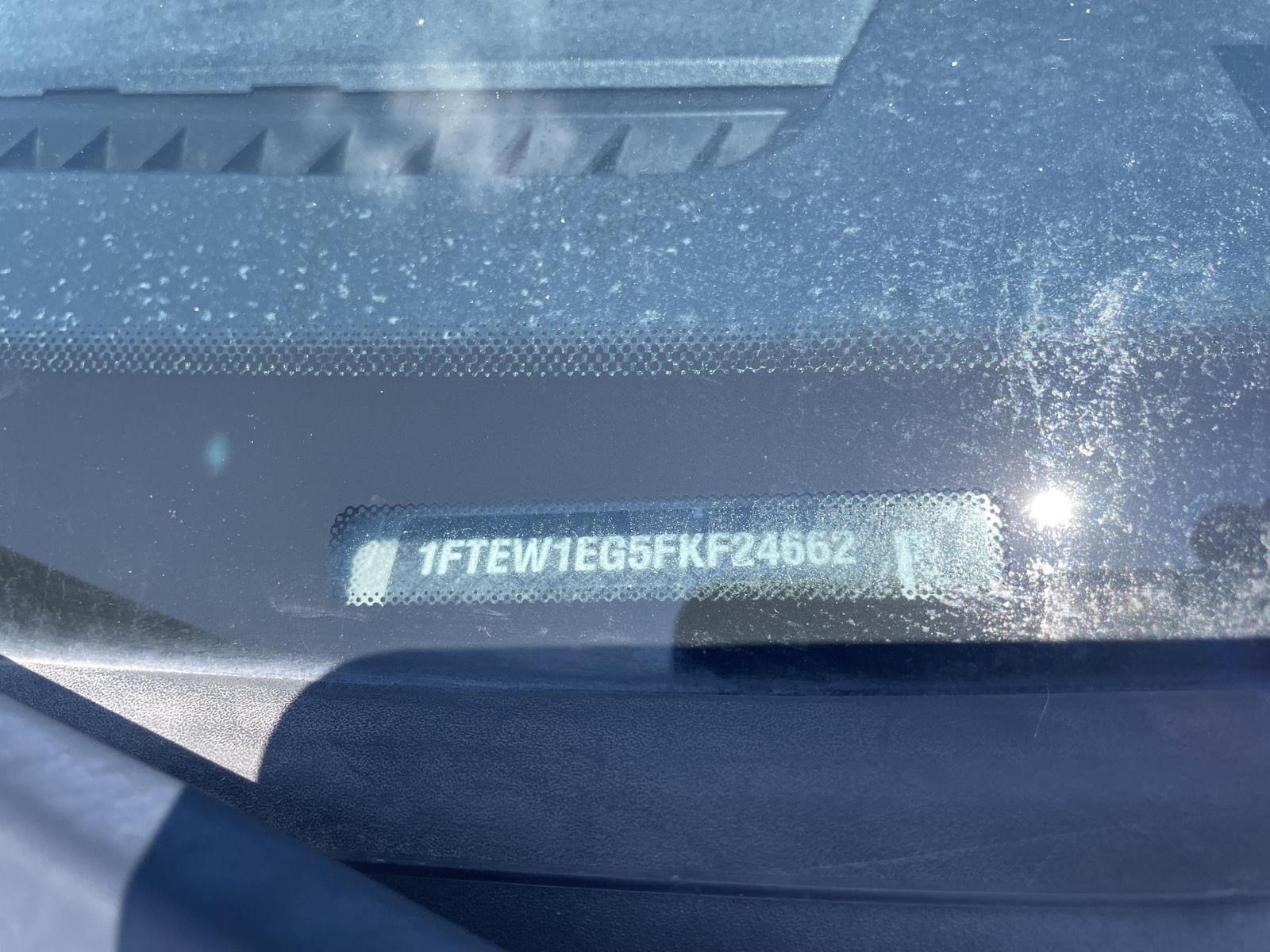 Vehicle photo 32