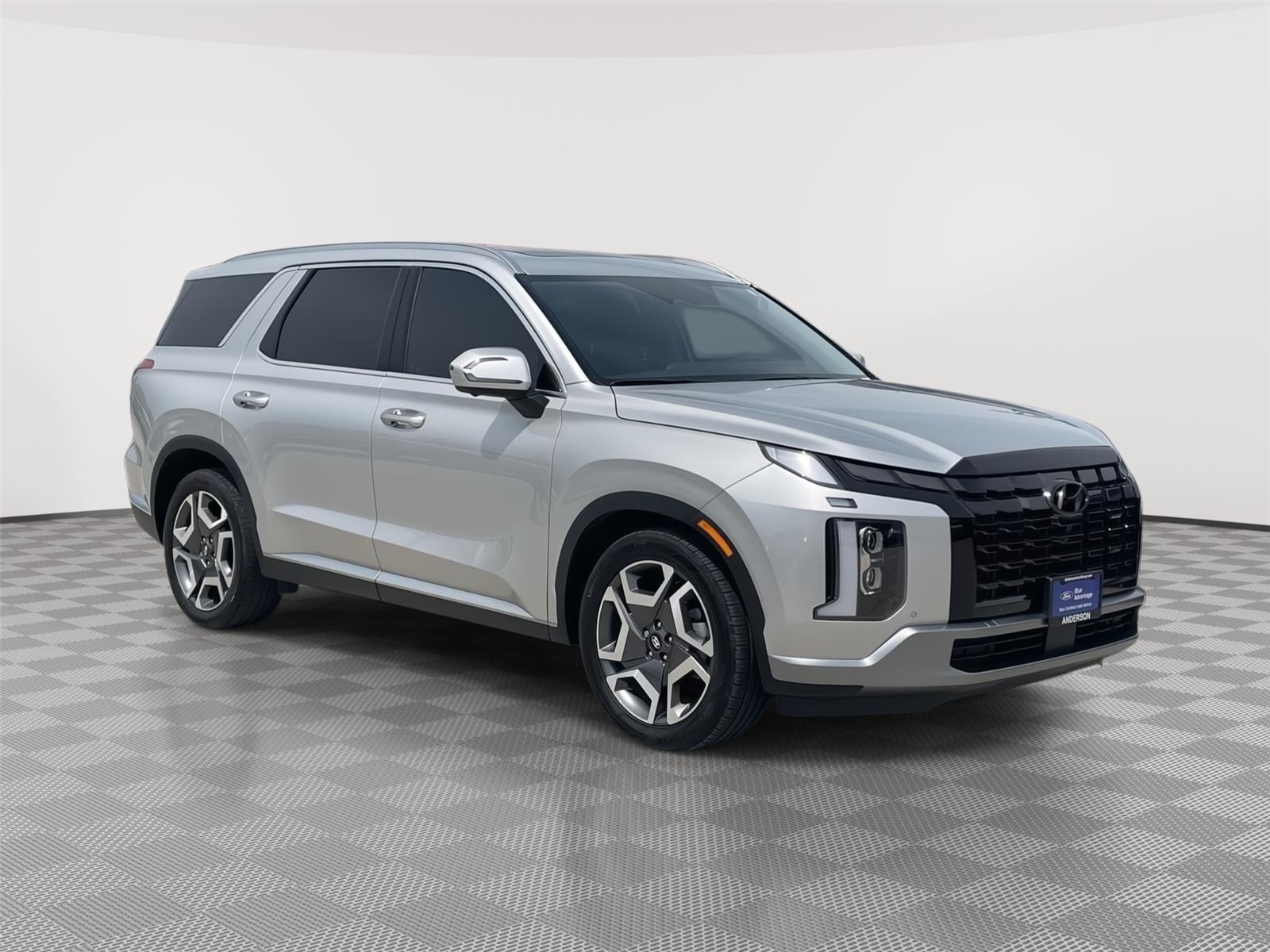 Vehicle photo 5