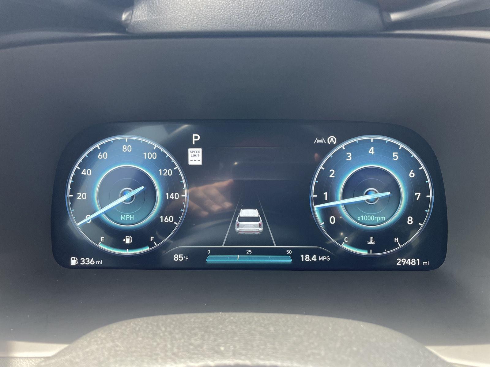 Vehicle photo 15