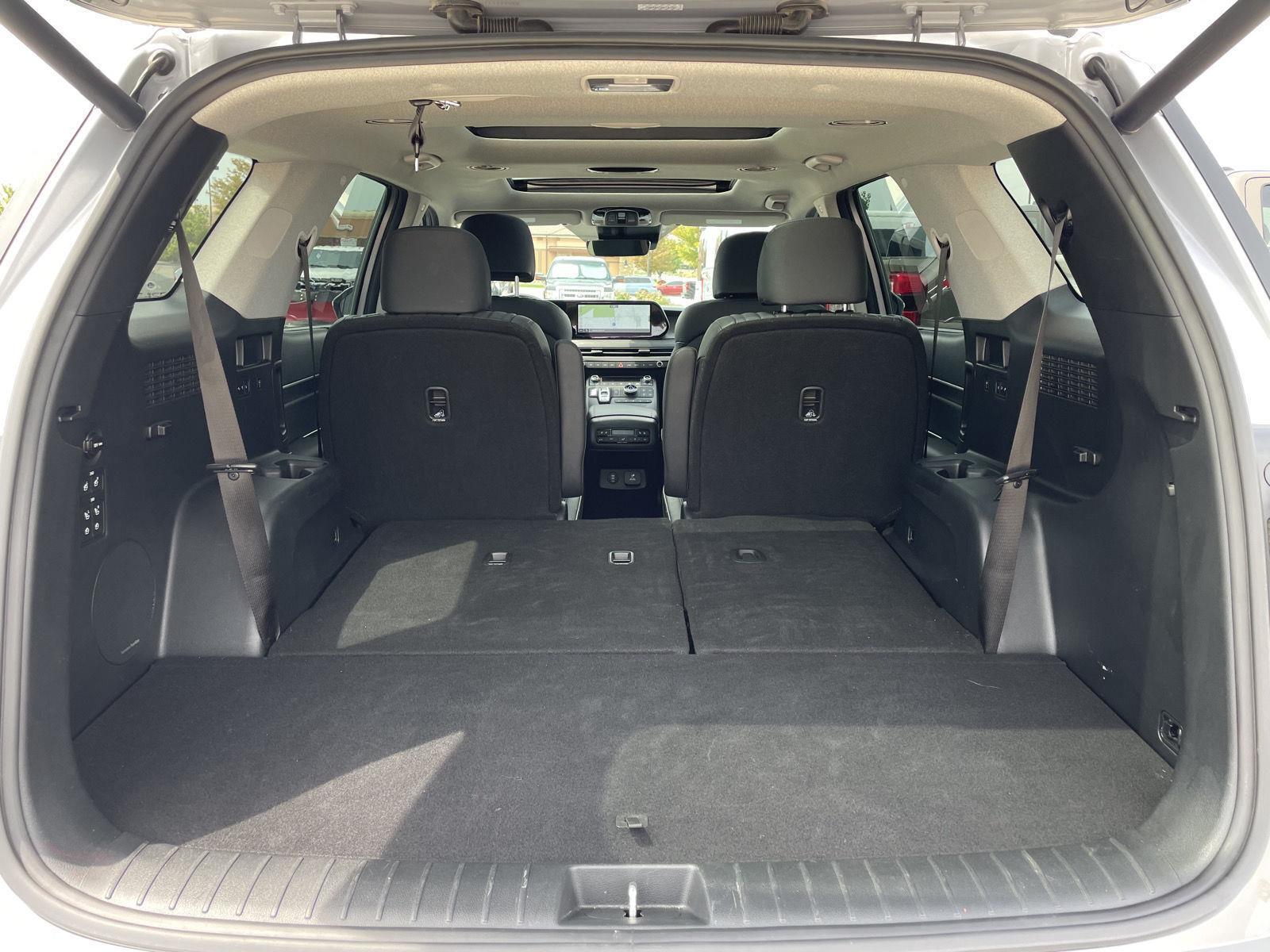 Vehicle photo 38