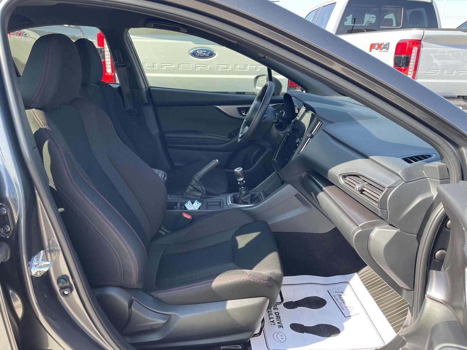 Vehicle photo 19