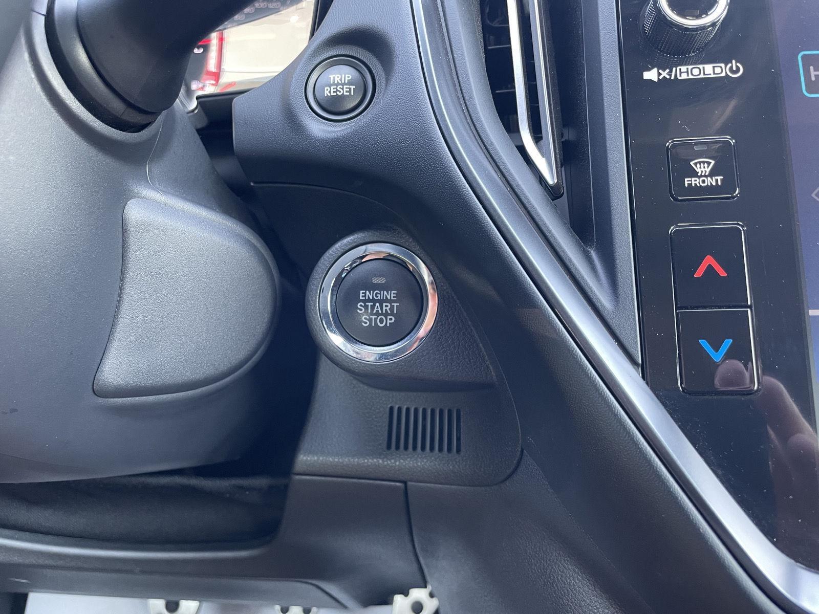 Vehicle photo 24