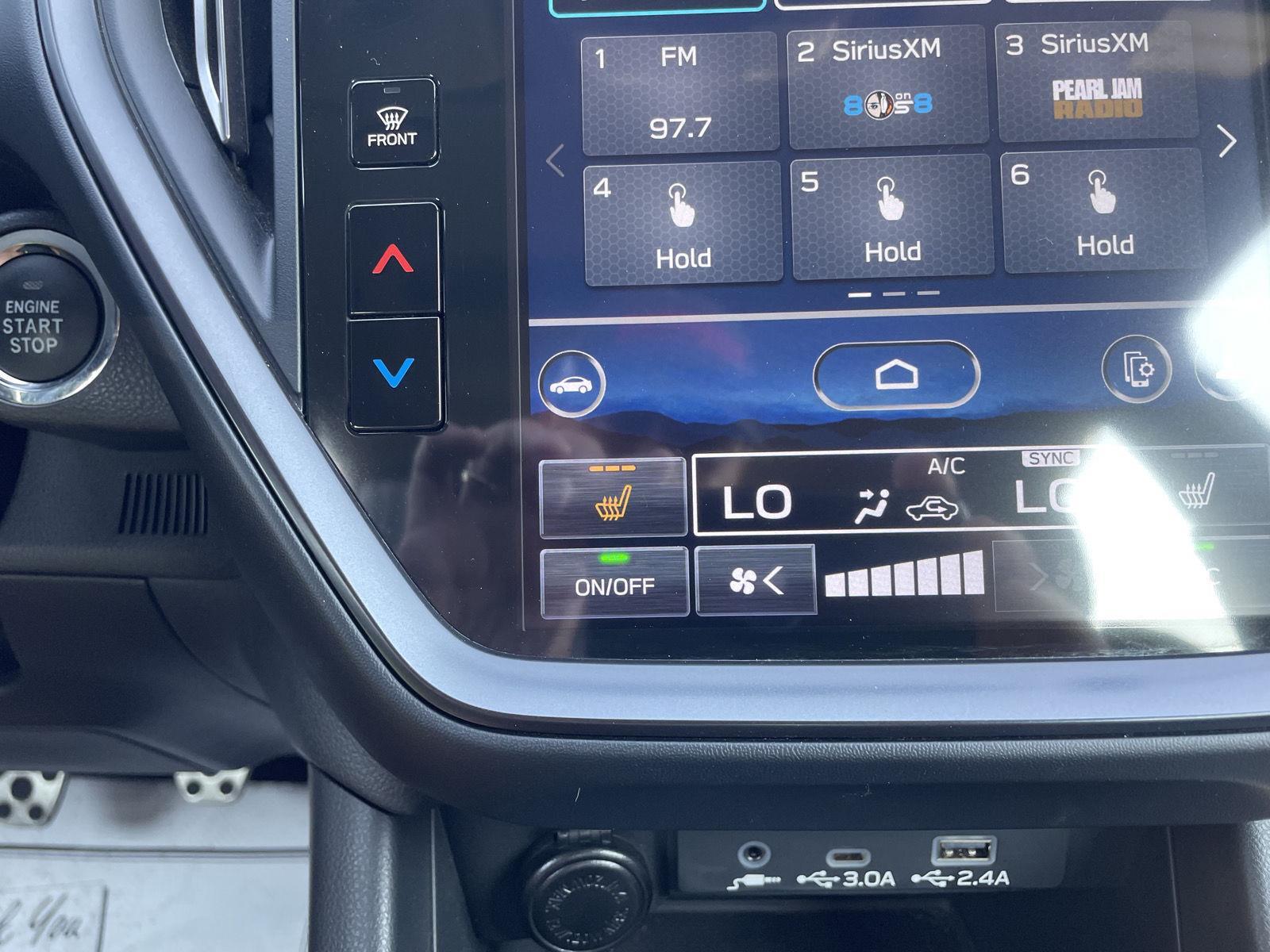 Vehicle photo 27