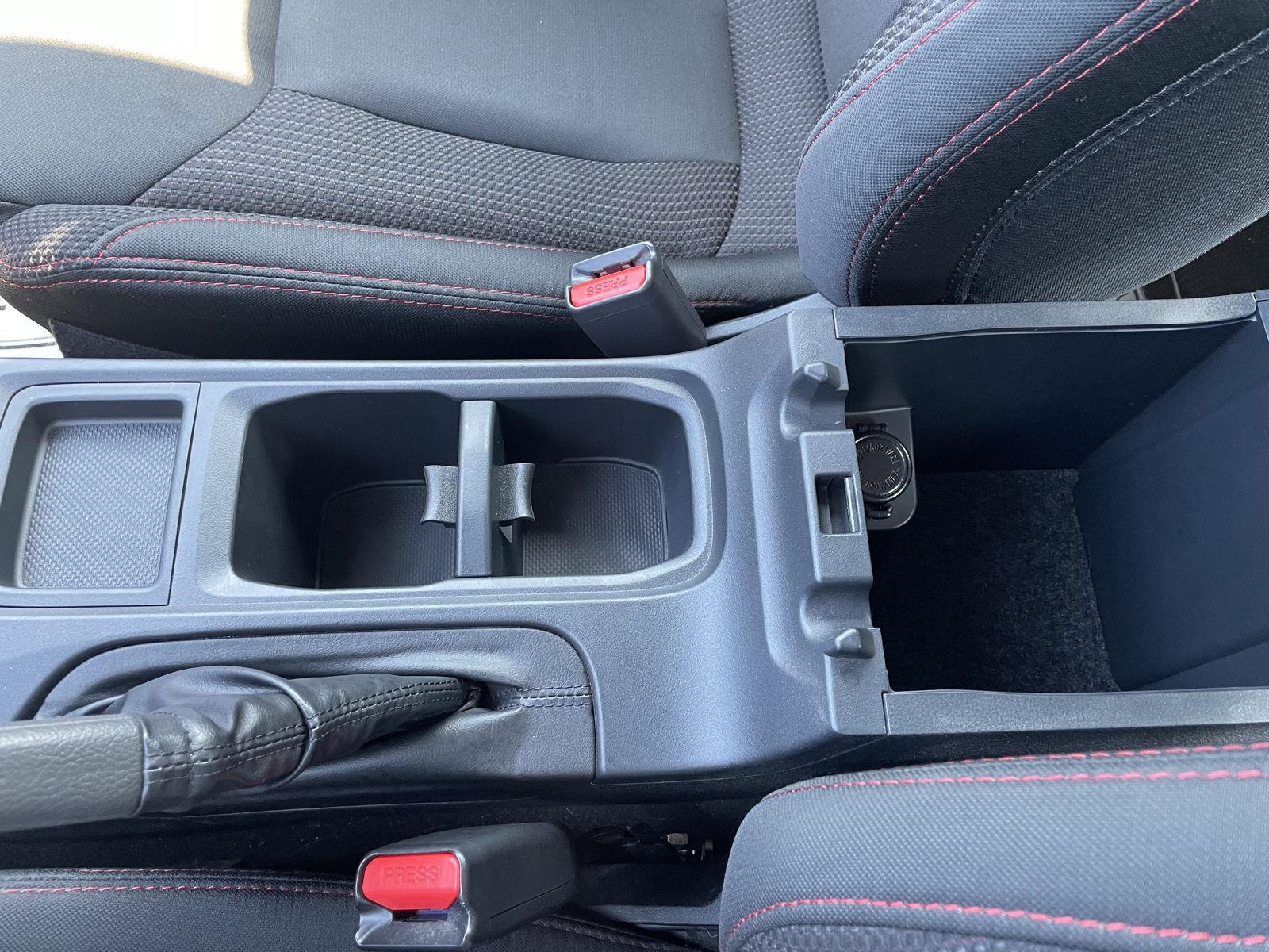 Vehicle photo 31