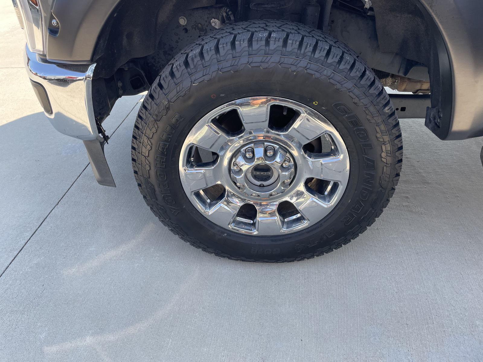 Vehicle photo 10