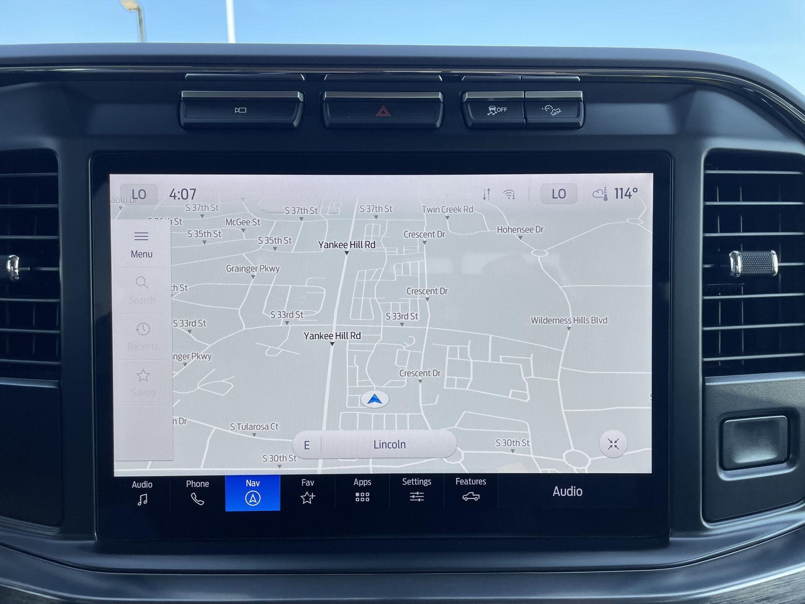Vehicle photo 26