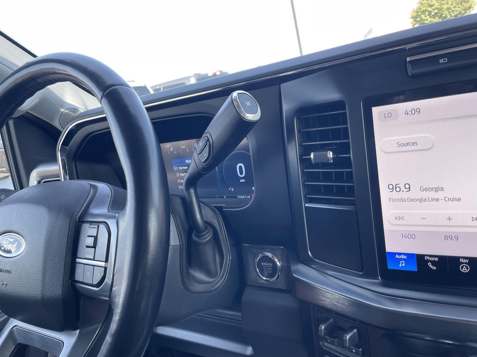 Vehicle photo 35