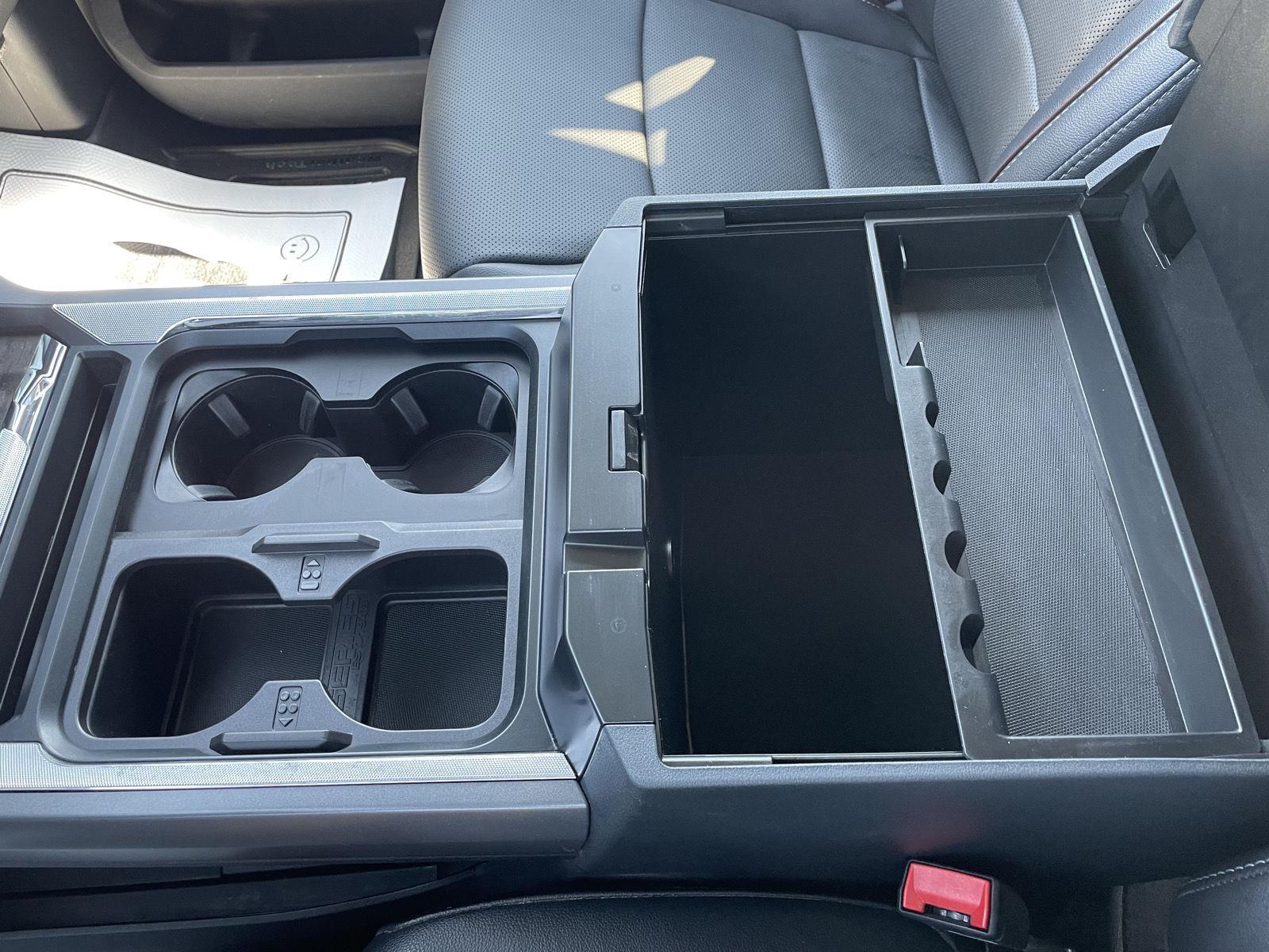 Vehicle photo 36