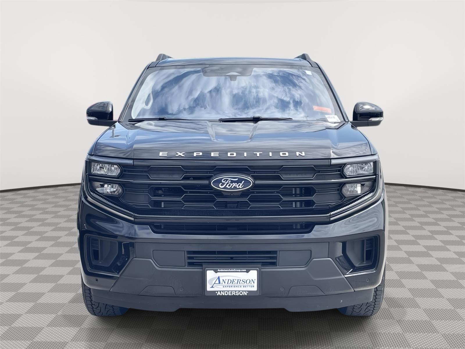 Vehicle photo 4