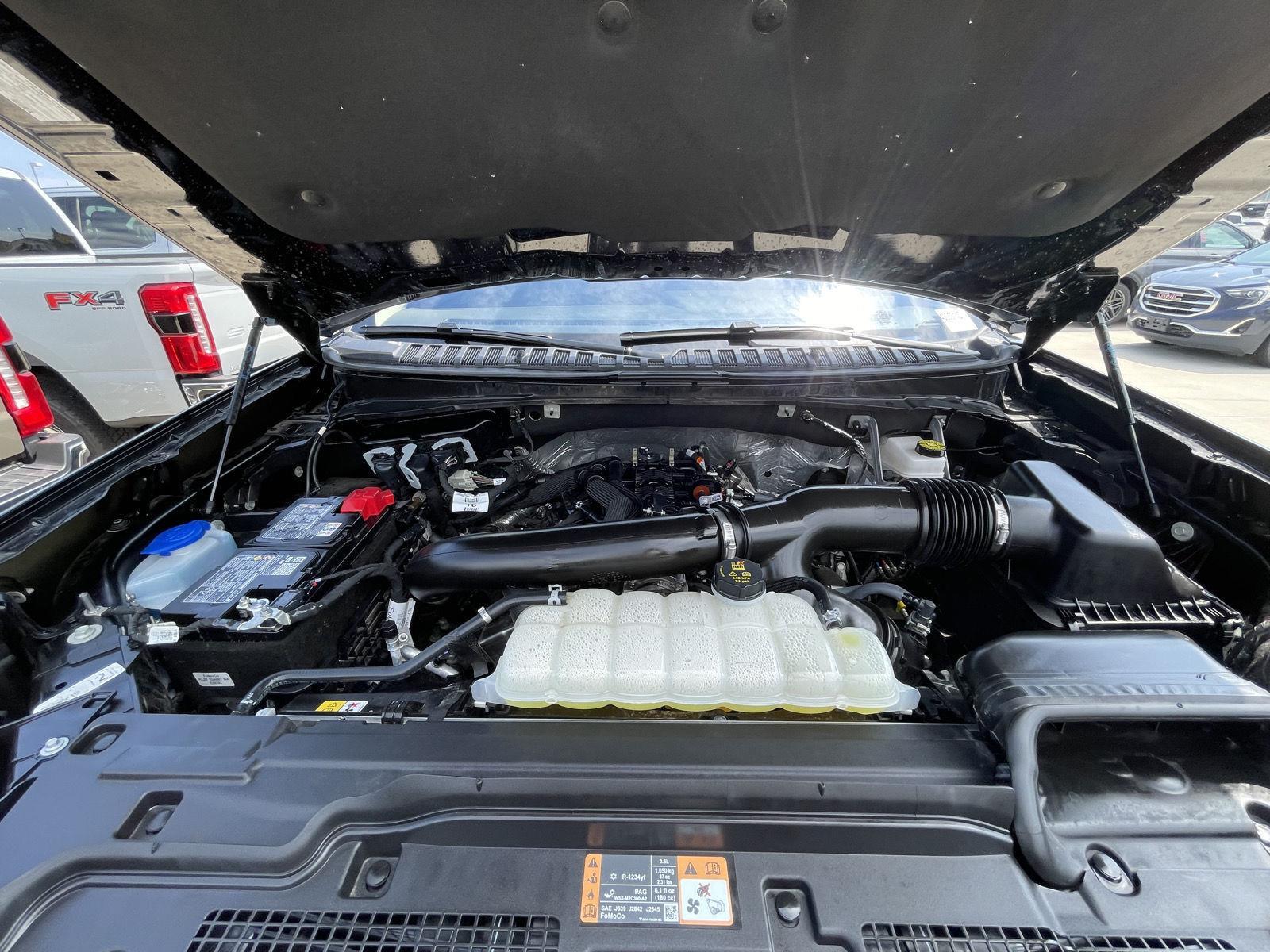 Vehicle photo 36