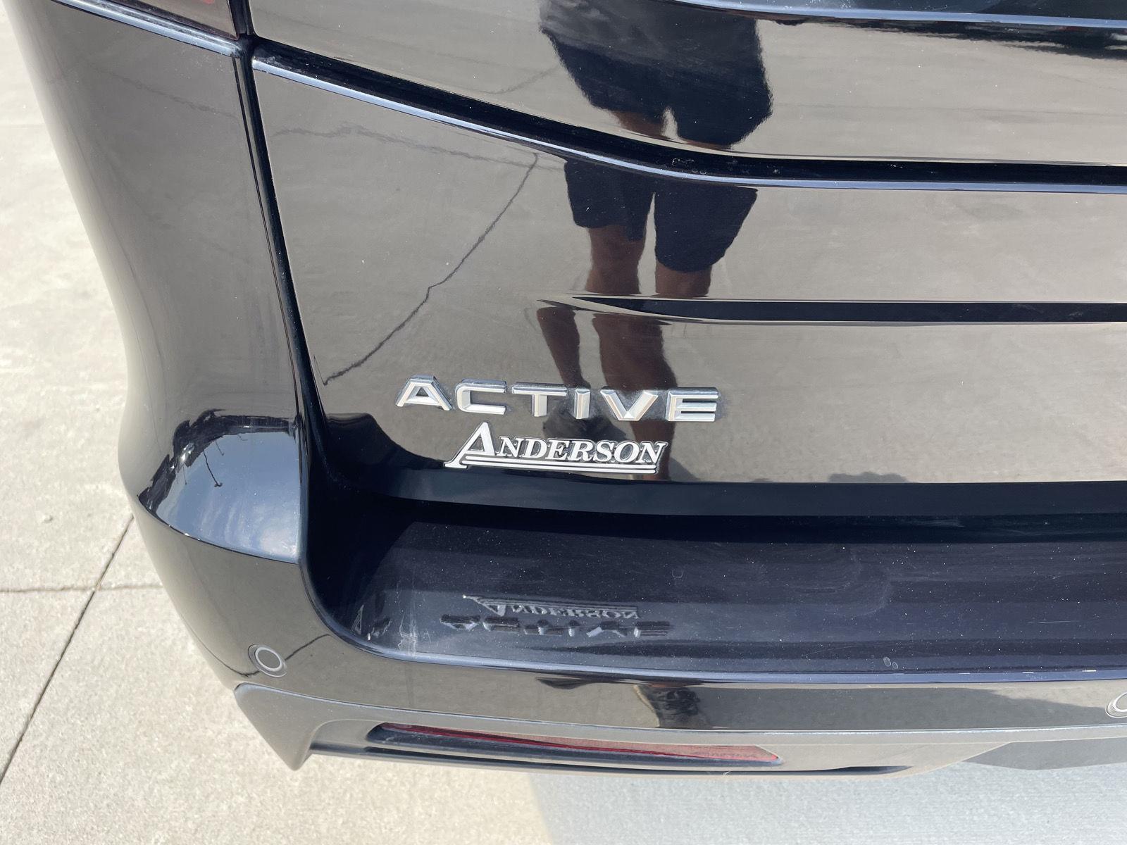 Vehicle photo 42