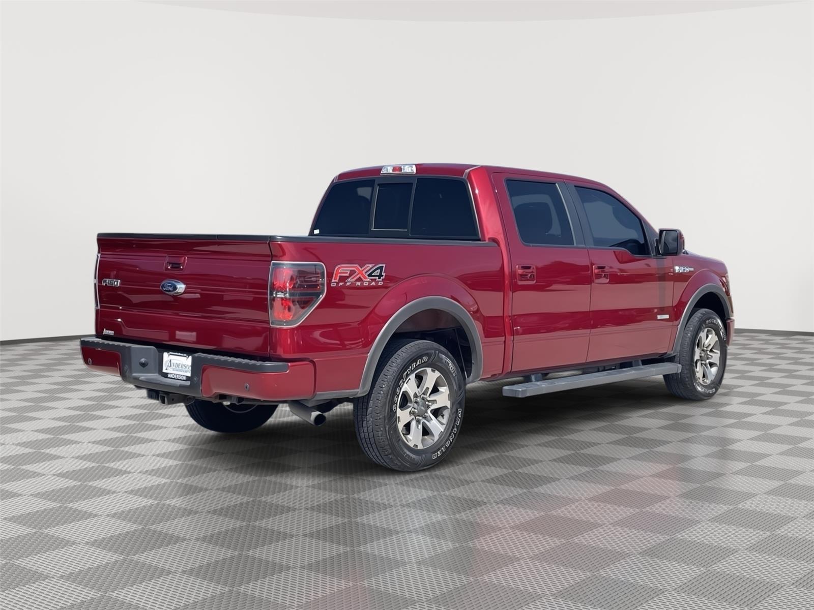 Vehicle photo 7