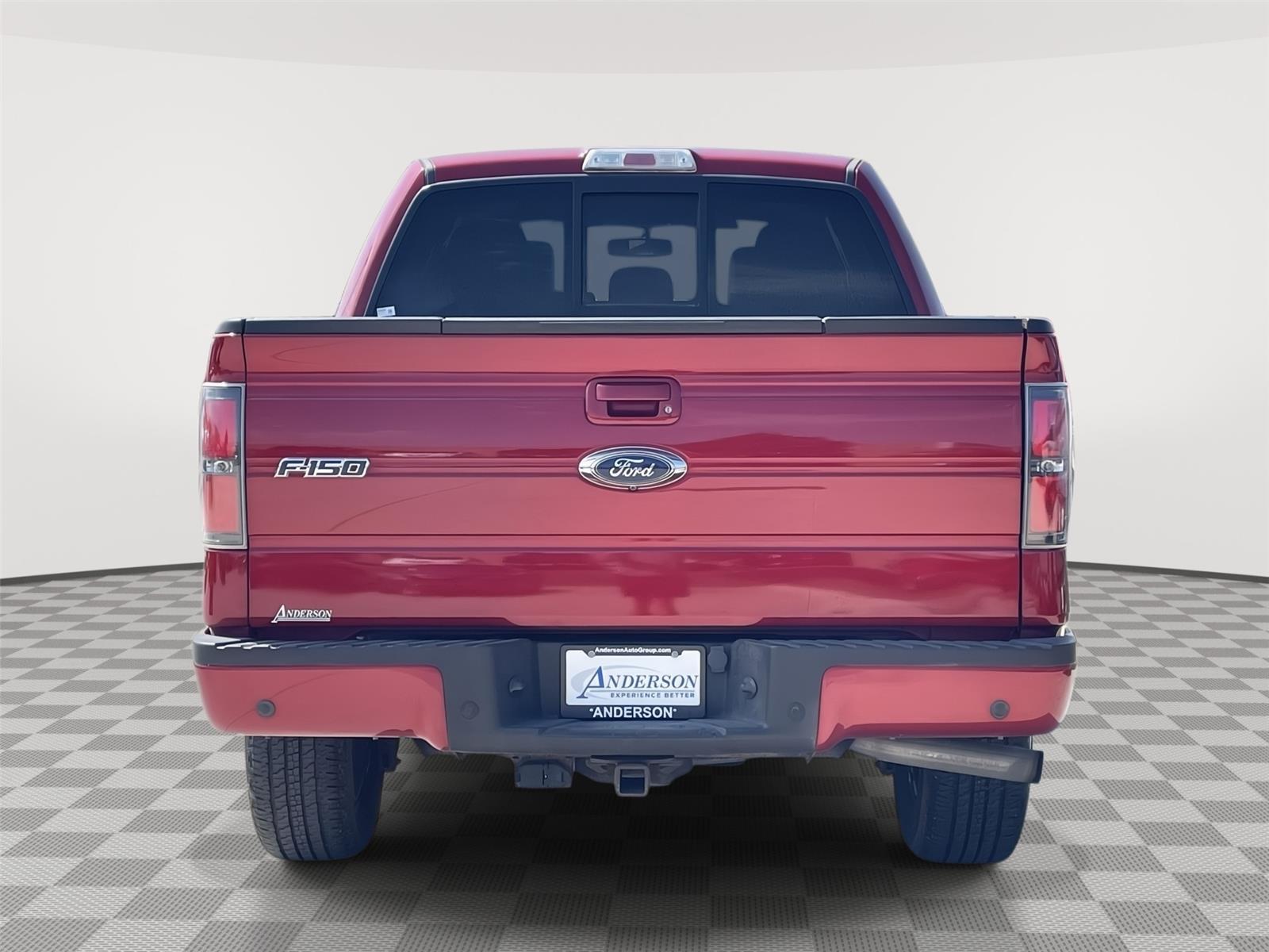 Vehicle photo 8