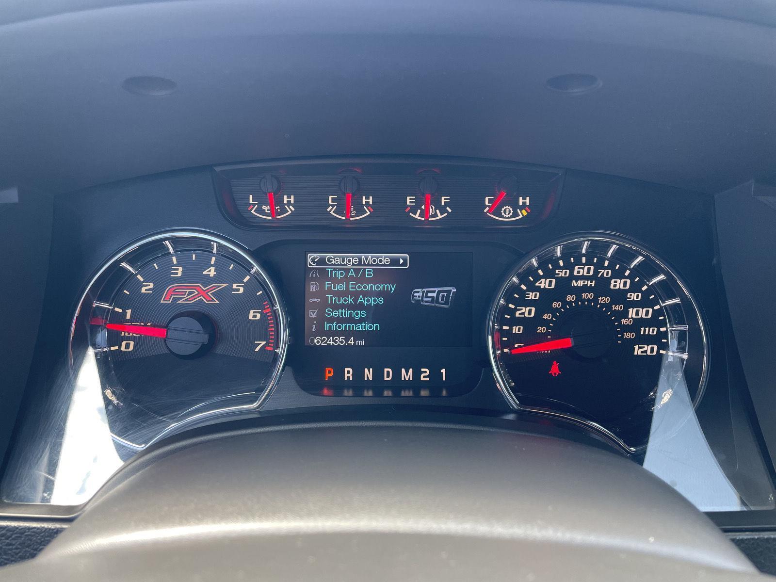 Vehicle photo 14