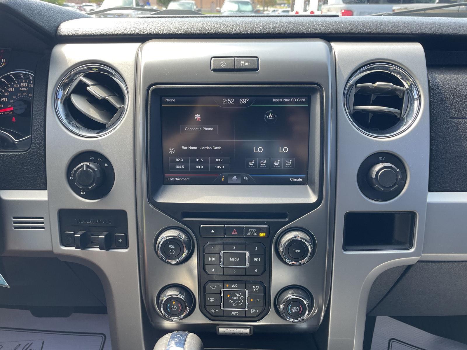 Vehicle photo 21