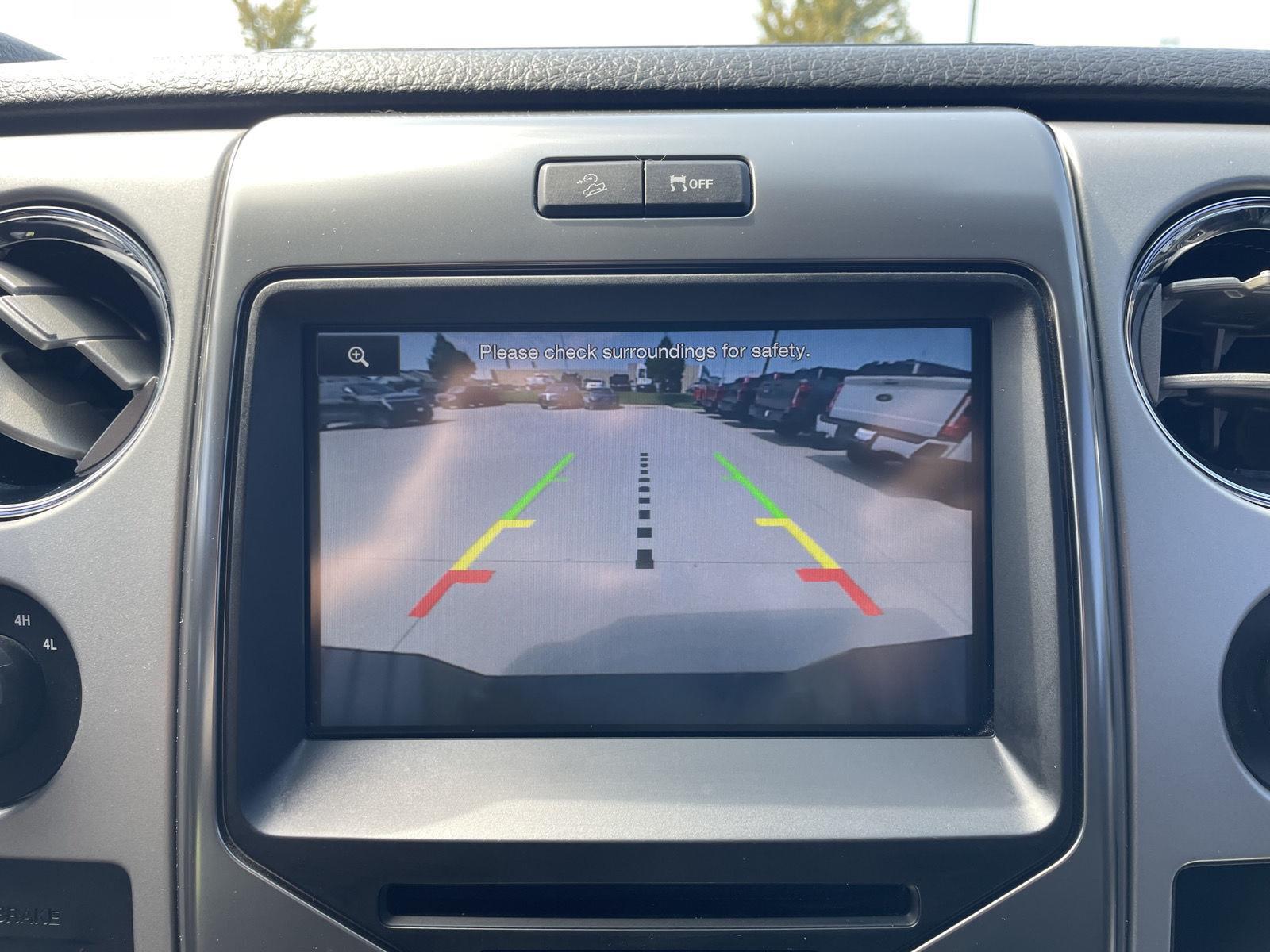 Vehicle photo 22