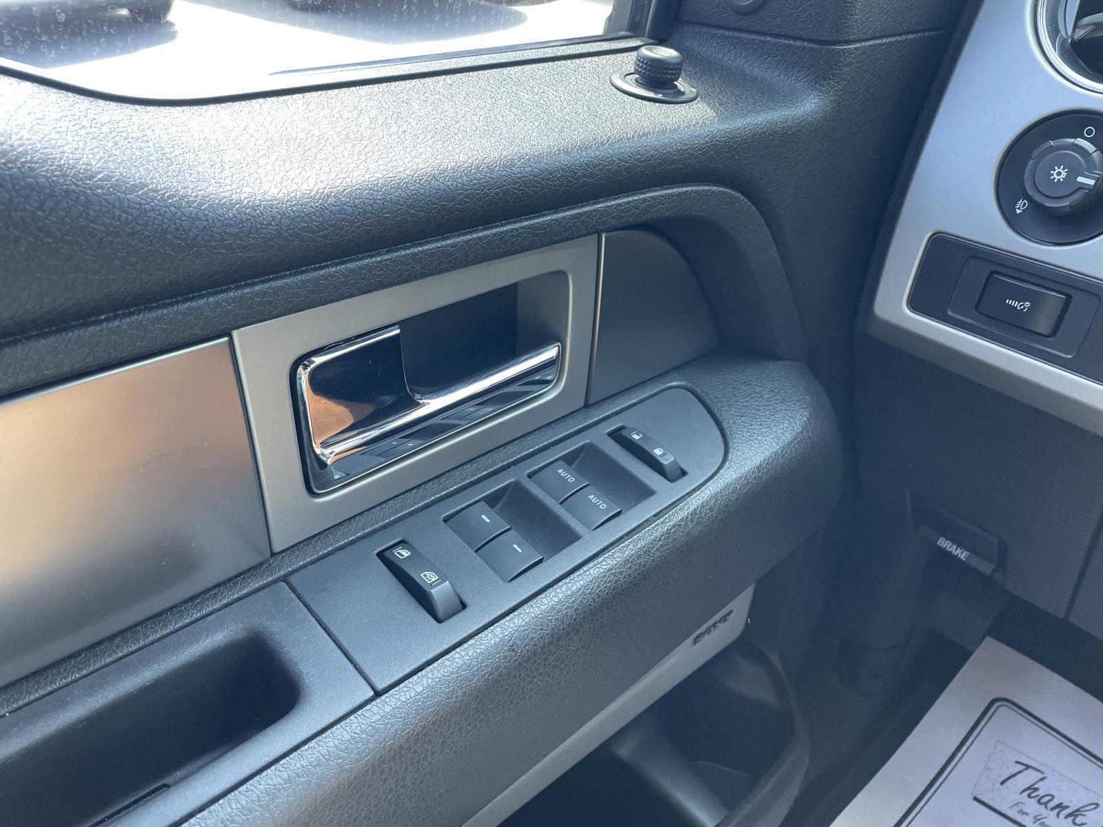 Vehicle photo 27