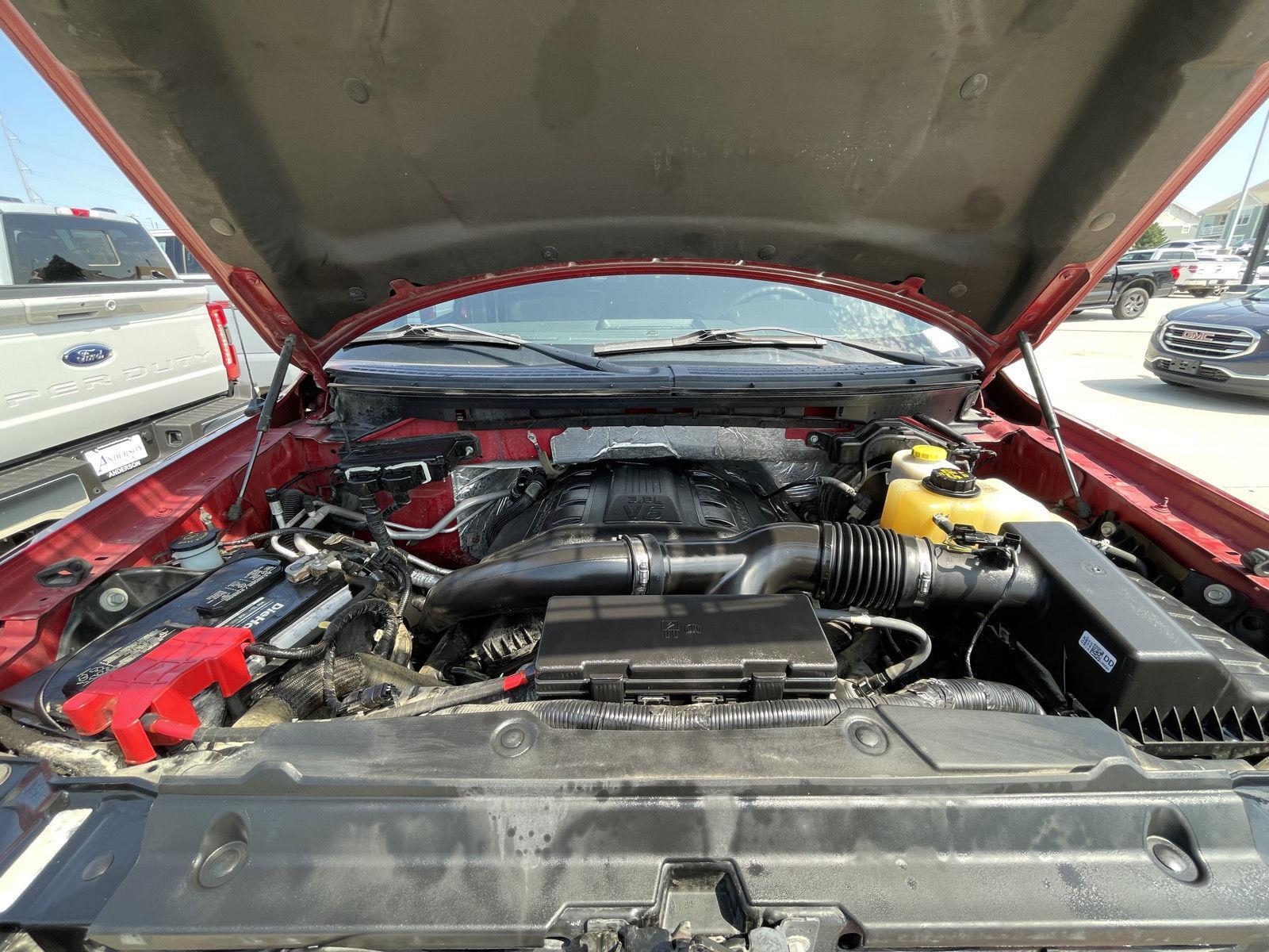 Vehicle photo 31