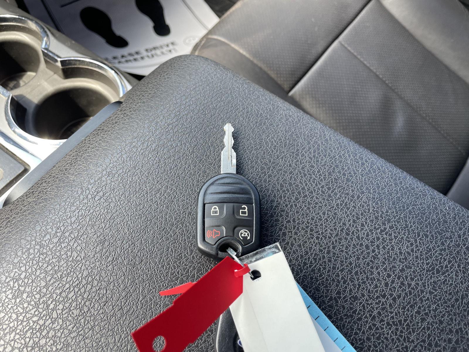 Vehicle photo 36