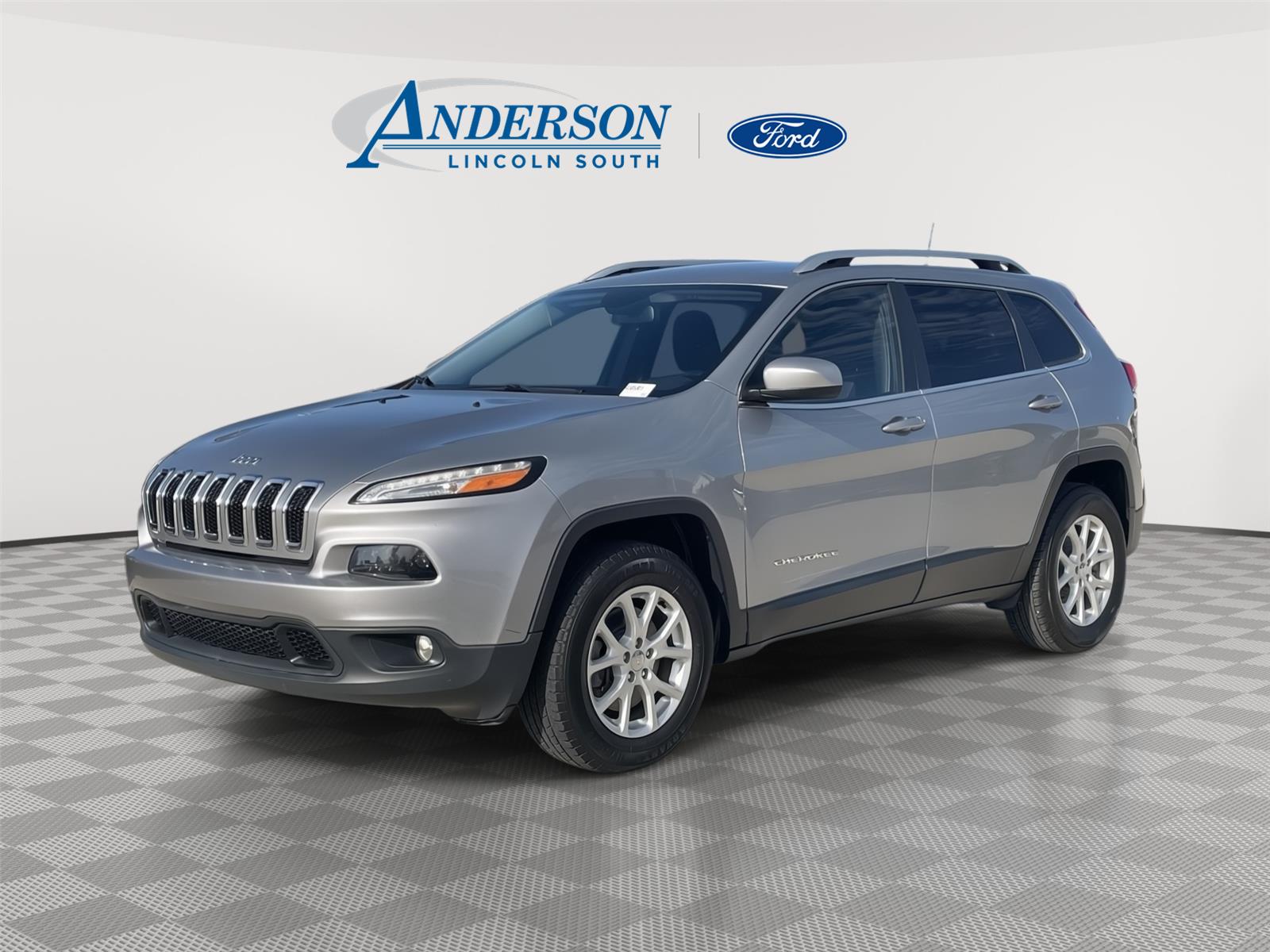 2017 Jeep Cherokee Plata (Billet Silver Metallic Clearcoat) SUV/Crossover Todo terreno 9 velocidades Automática