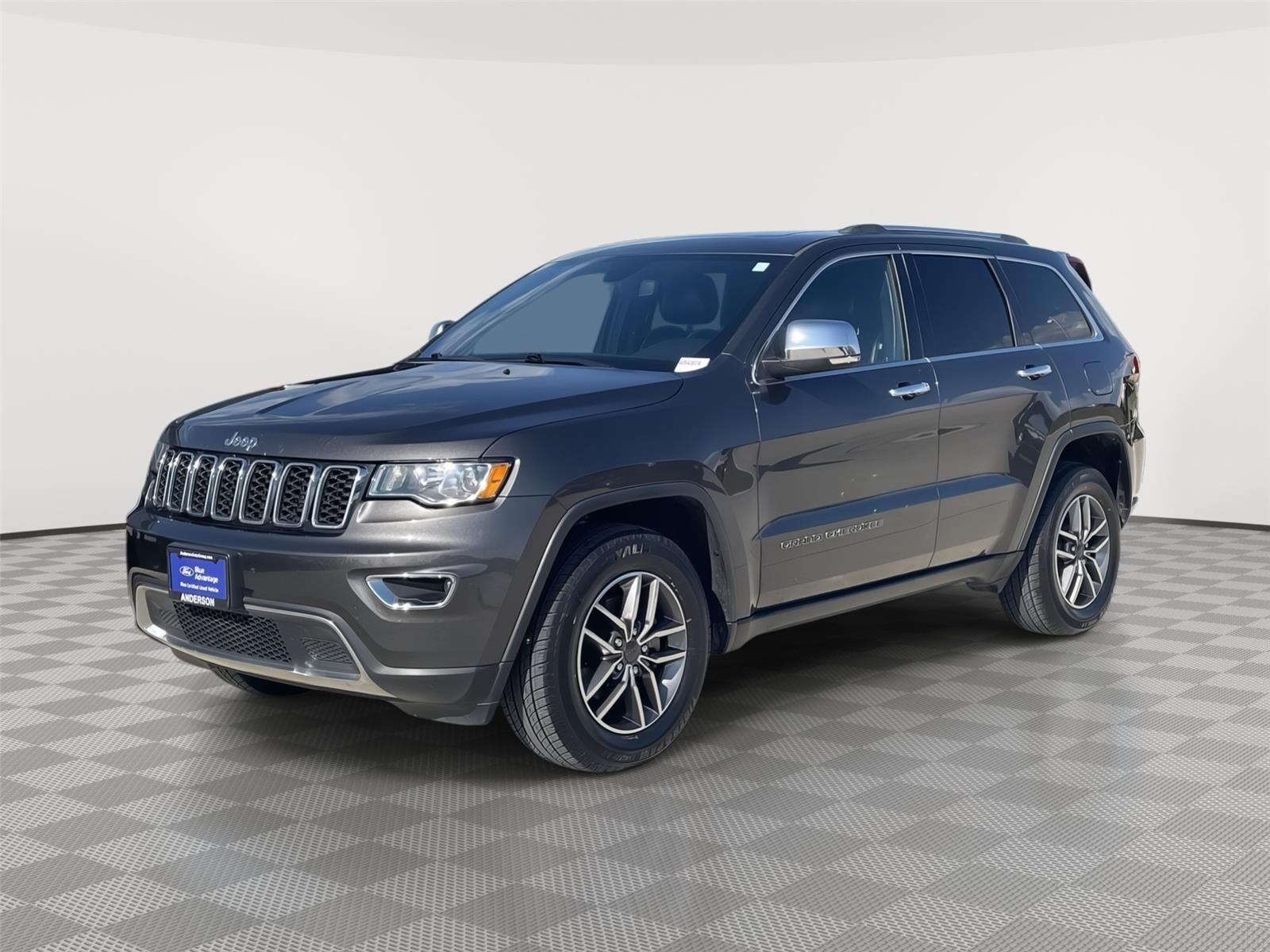 Gray (Granite Crystal Metallic Clearcoat) 2020 Jeep Grand Cherokee SUV / Crossover Four-Wheel Drive 8-Speed Automatic
