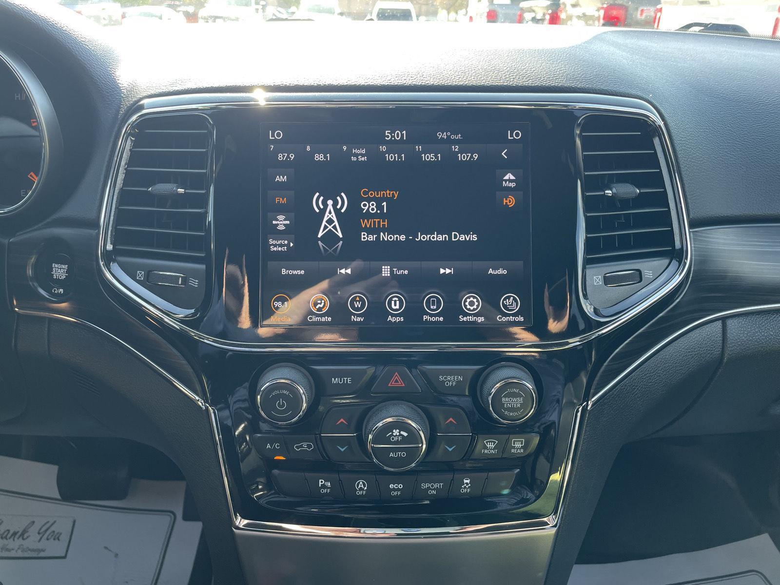 Vehicle photo 22