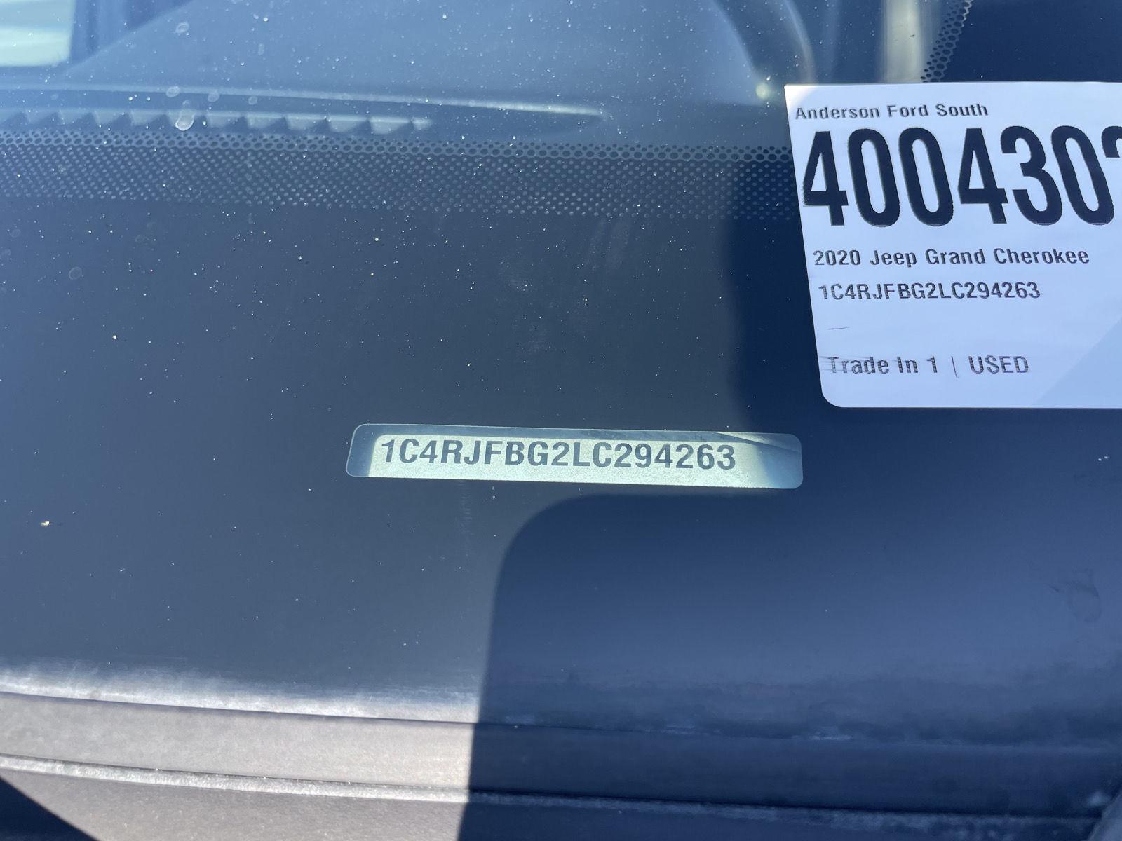 Vehicle photo 33