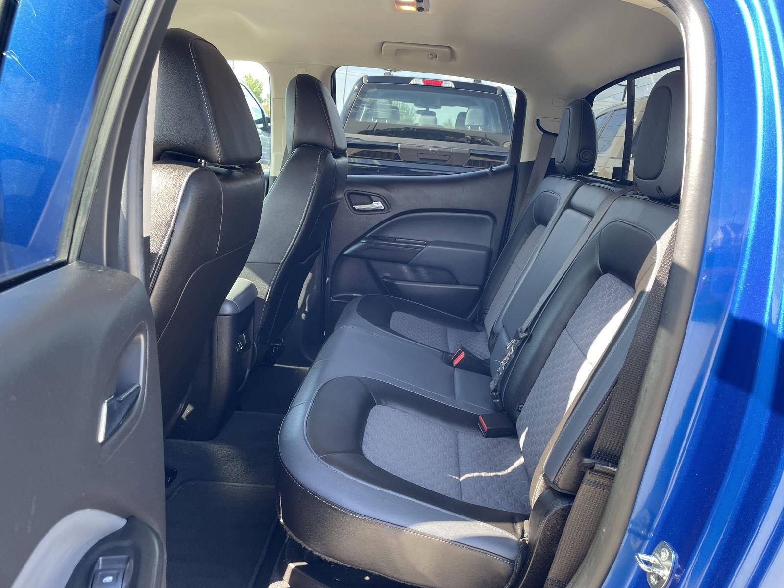 Vehicle photo 20