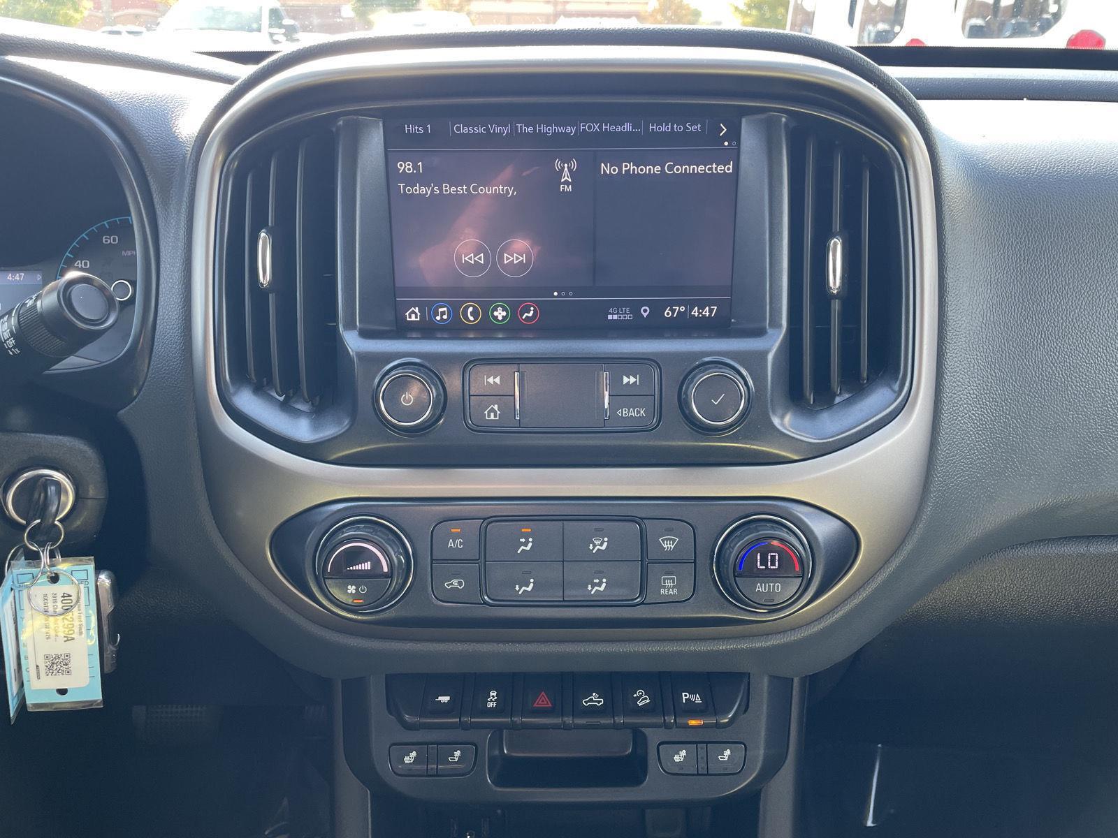 Vehicle photo 22