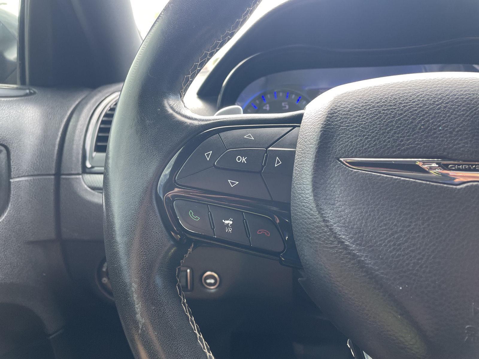 Vehicle photo 13