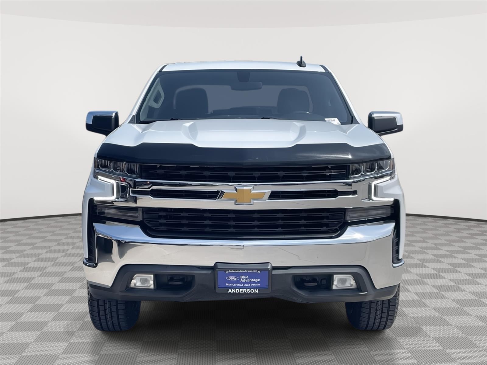 Vehicle photo 4
