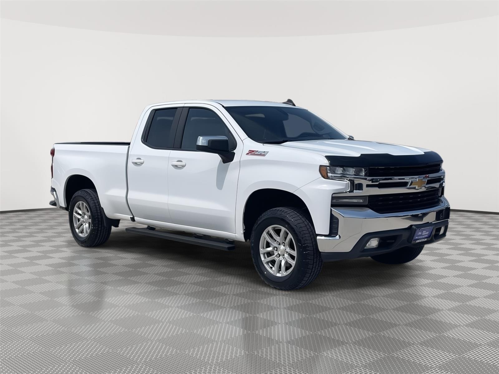 Vehicle photo 5
