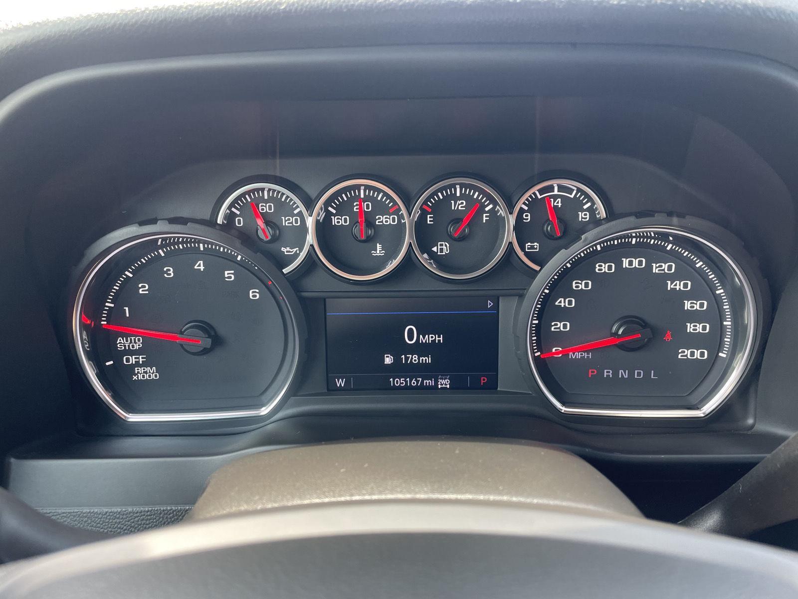 Vehicle photo 15