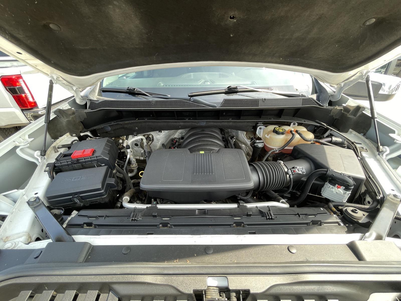 Vehicle photo 33