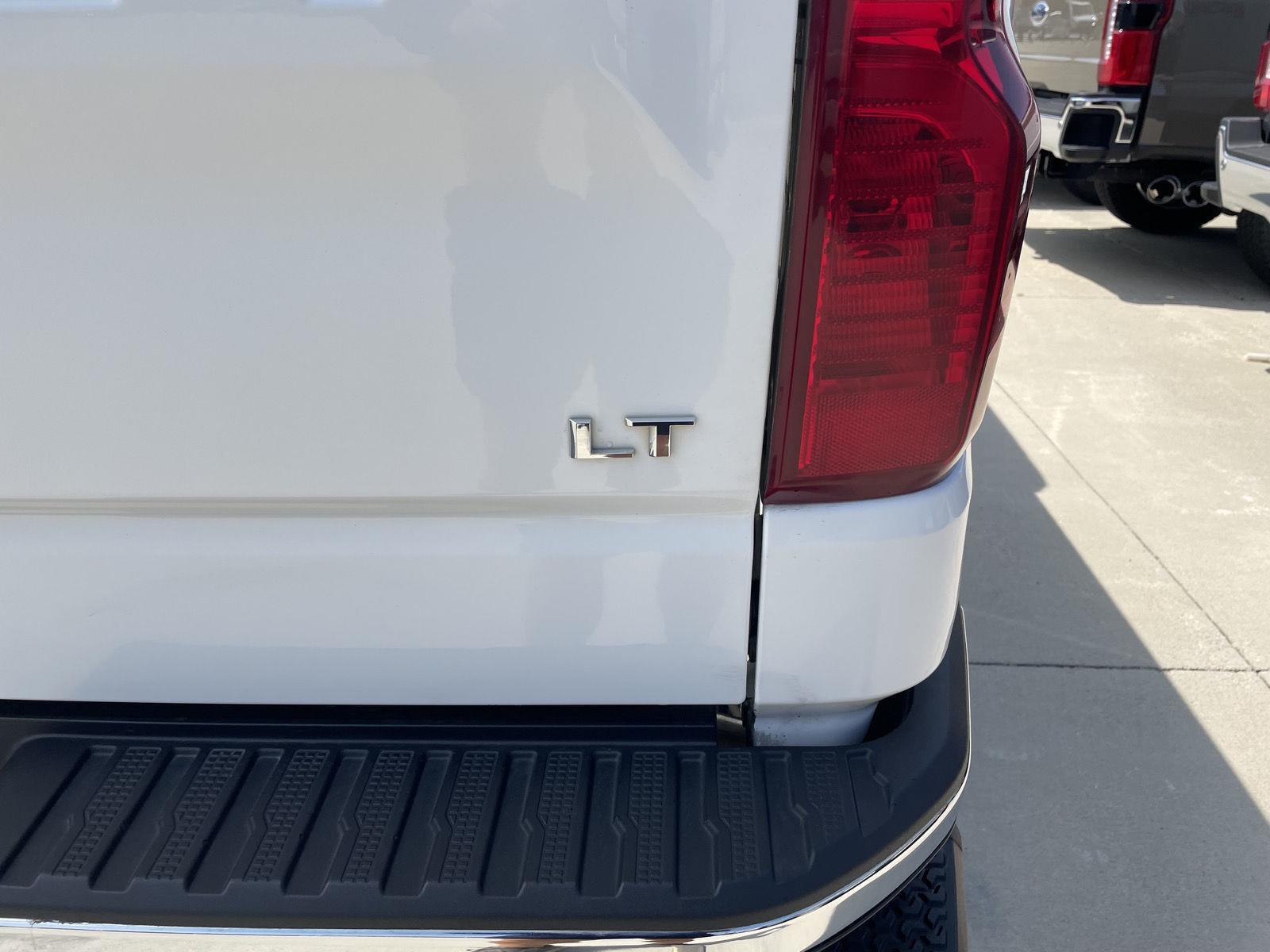 Vehicle photo 37