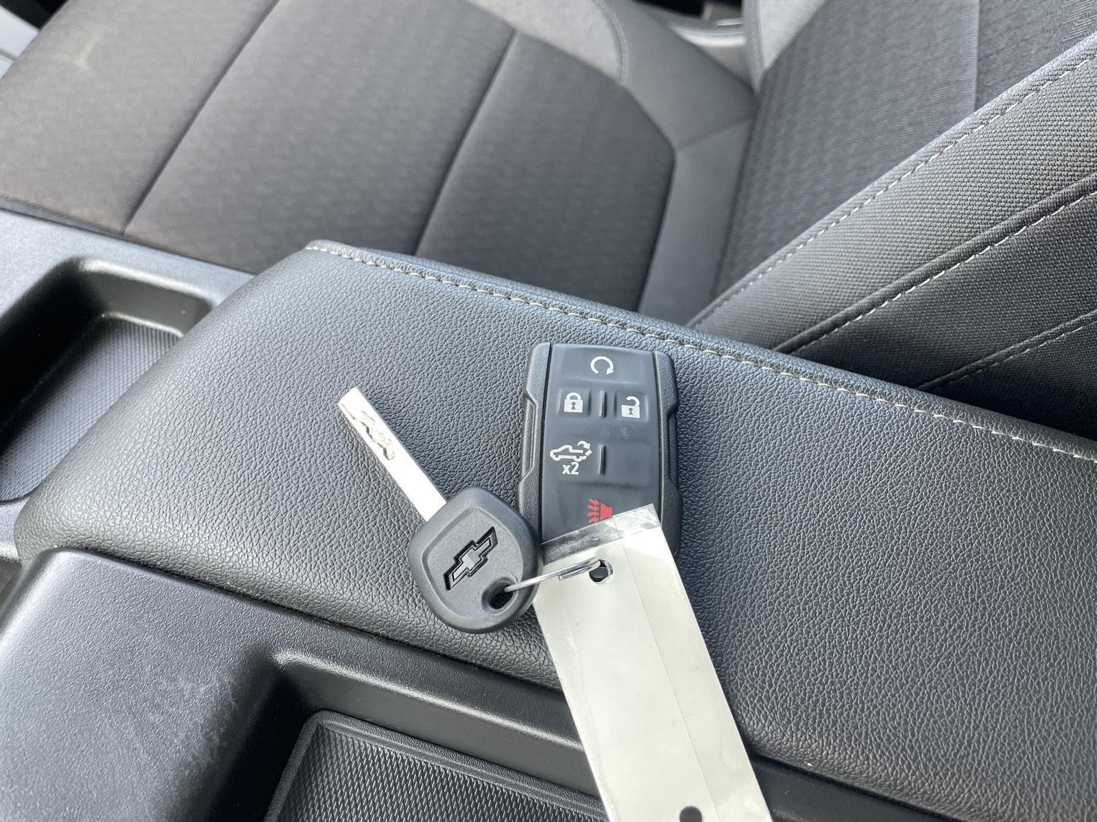 Vehicle photo 38