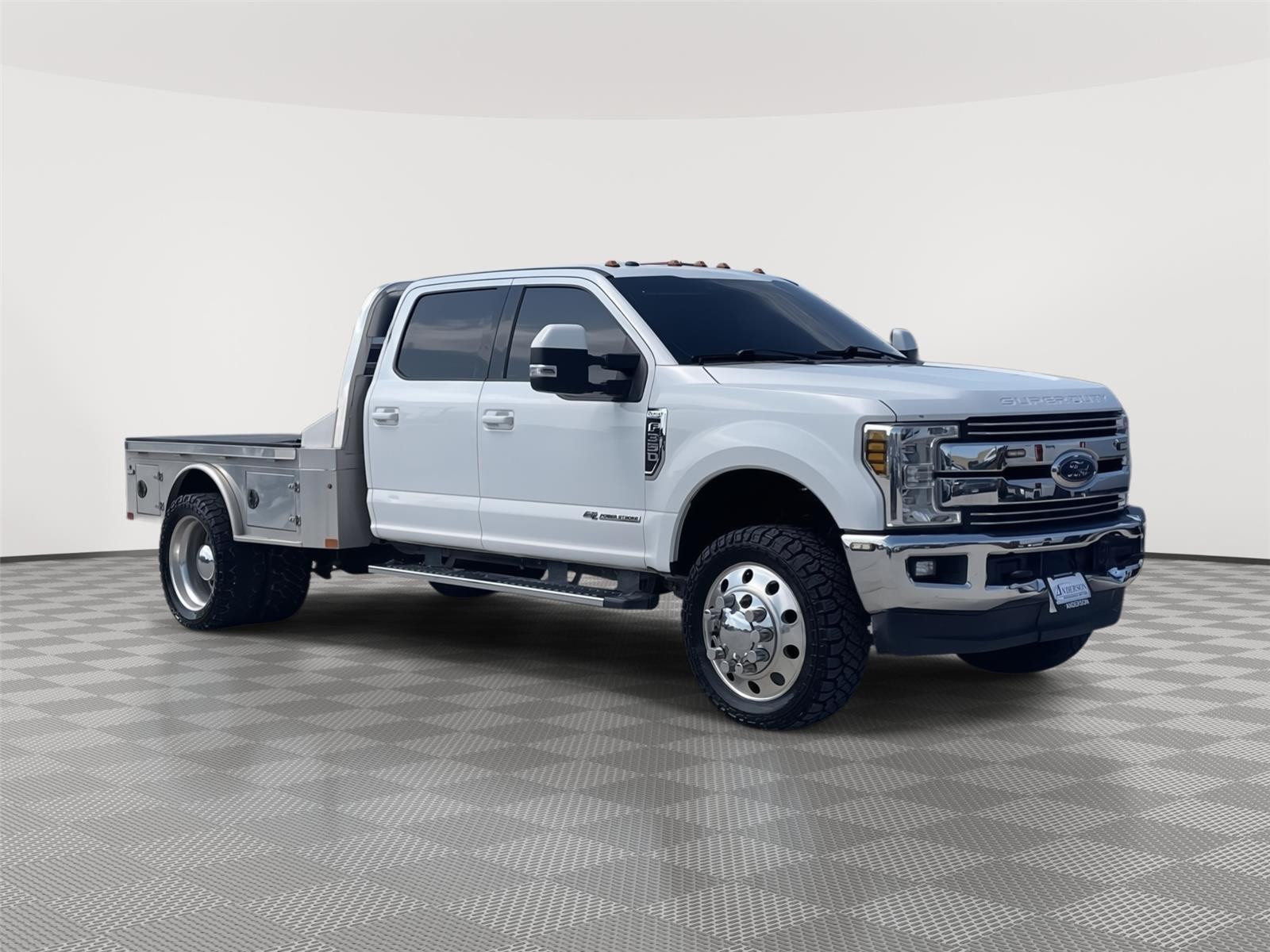 Vehicle photo 5