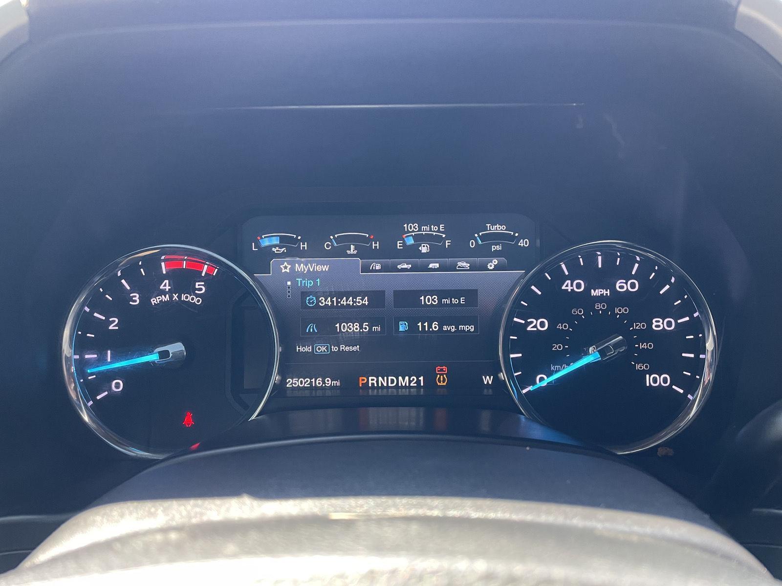 Vehicle photo 15