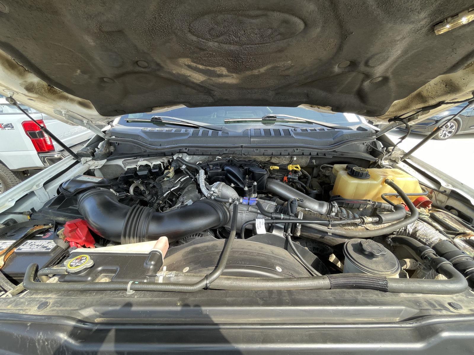 Vehicle photo 35