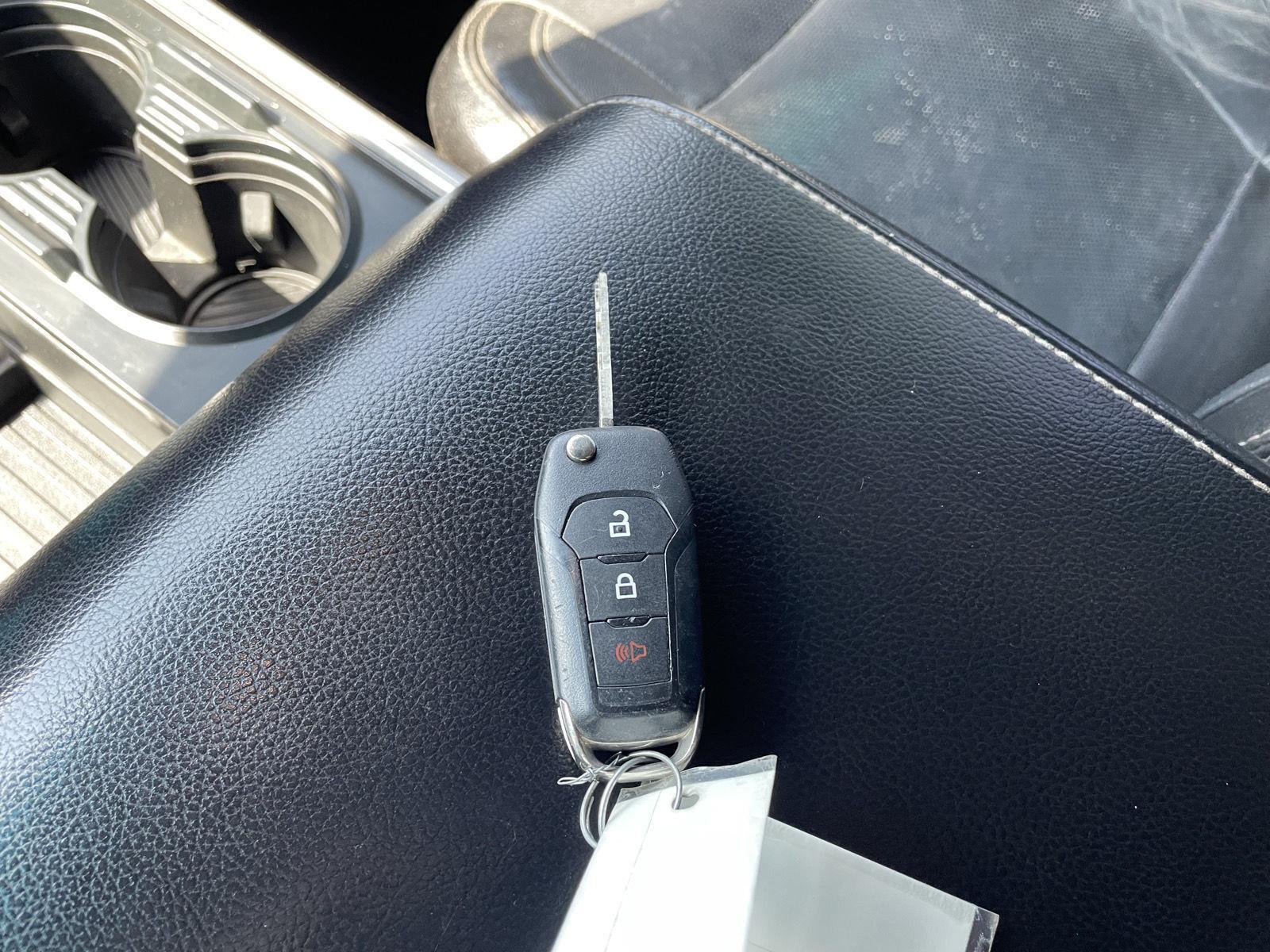 Vehicle photo 38