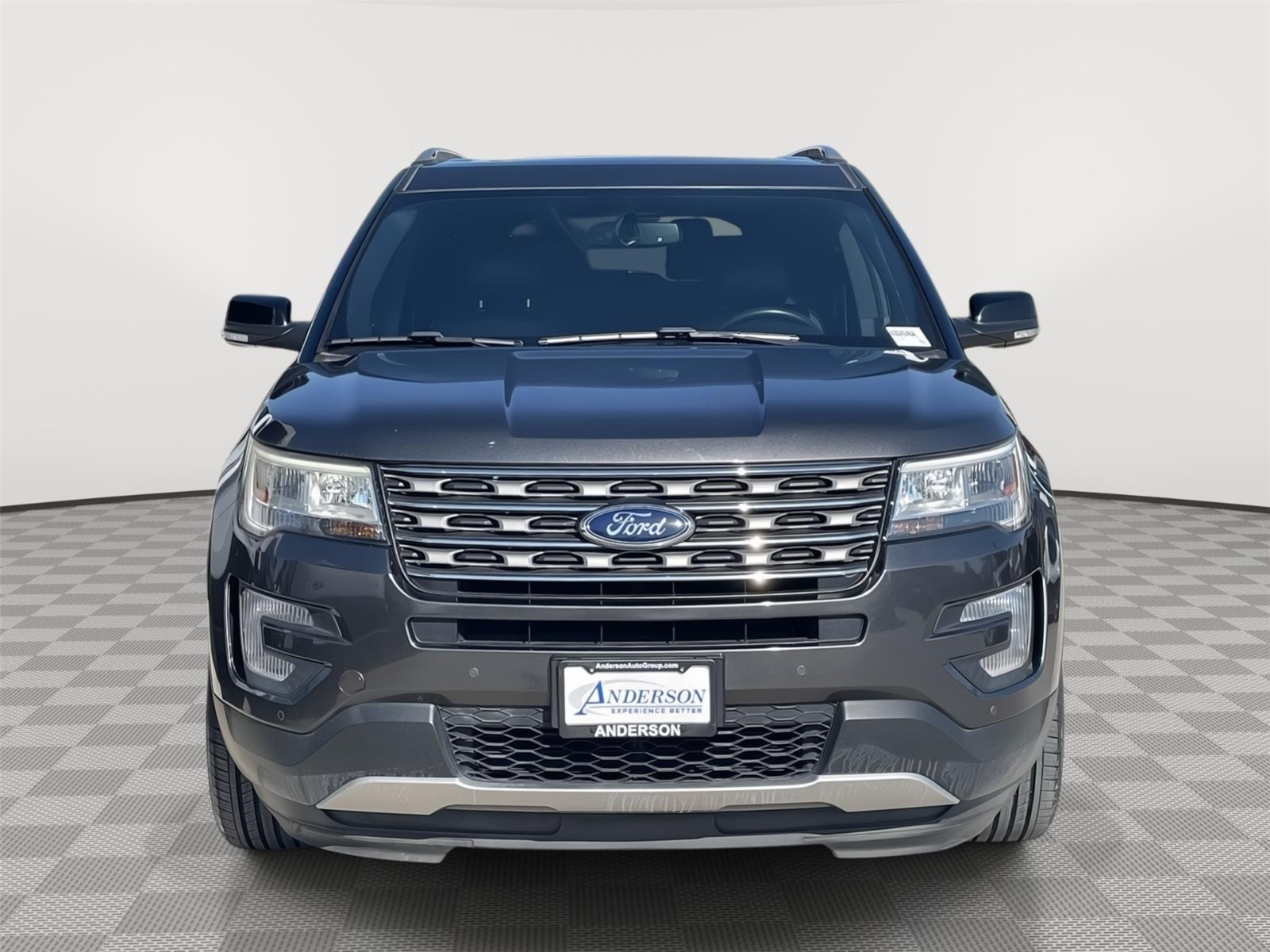 Vehicle photo 4