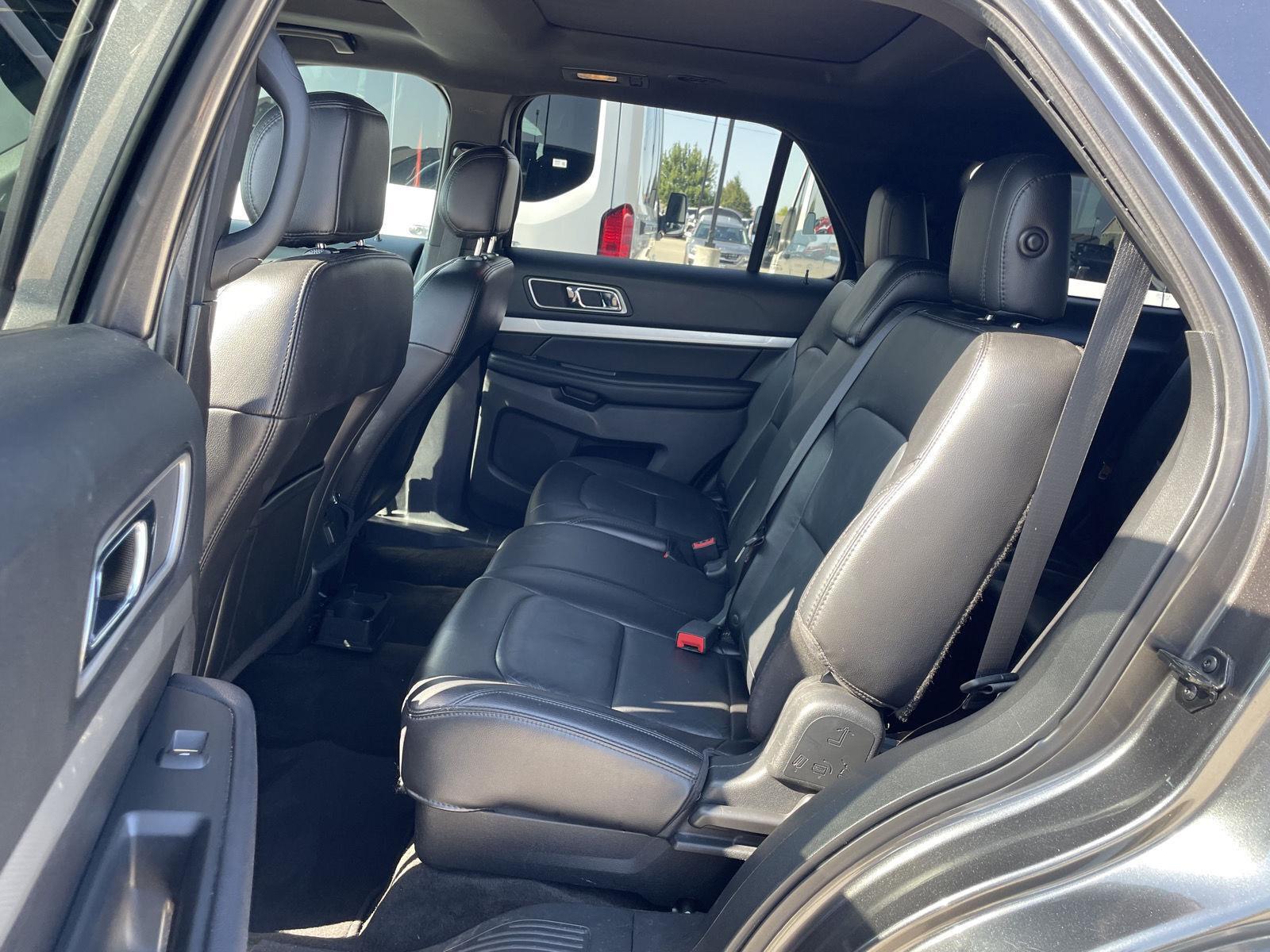 Vehicle photo 20