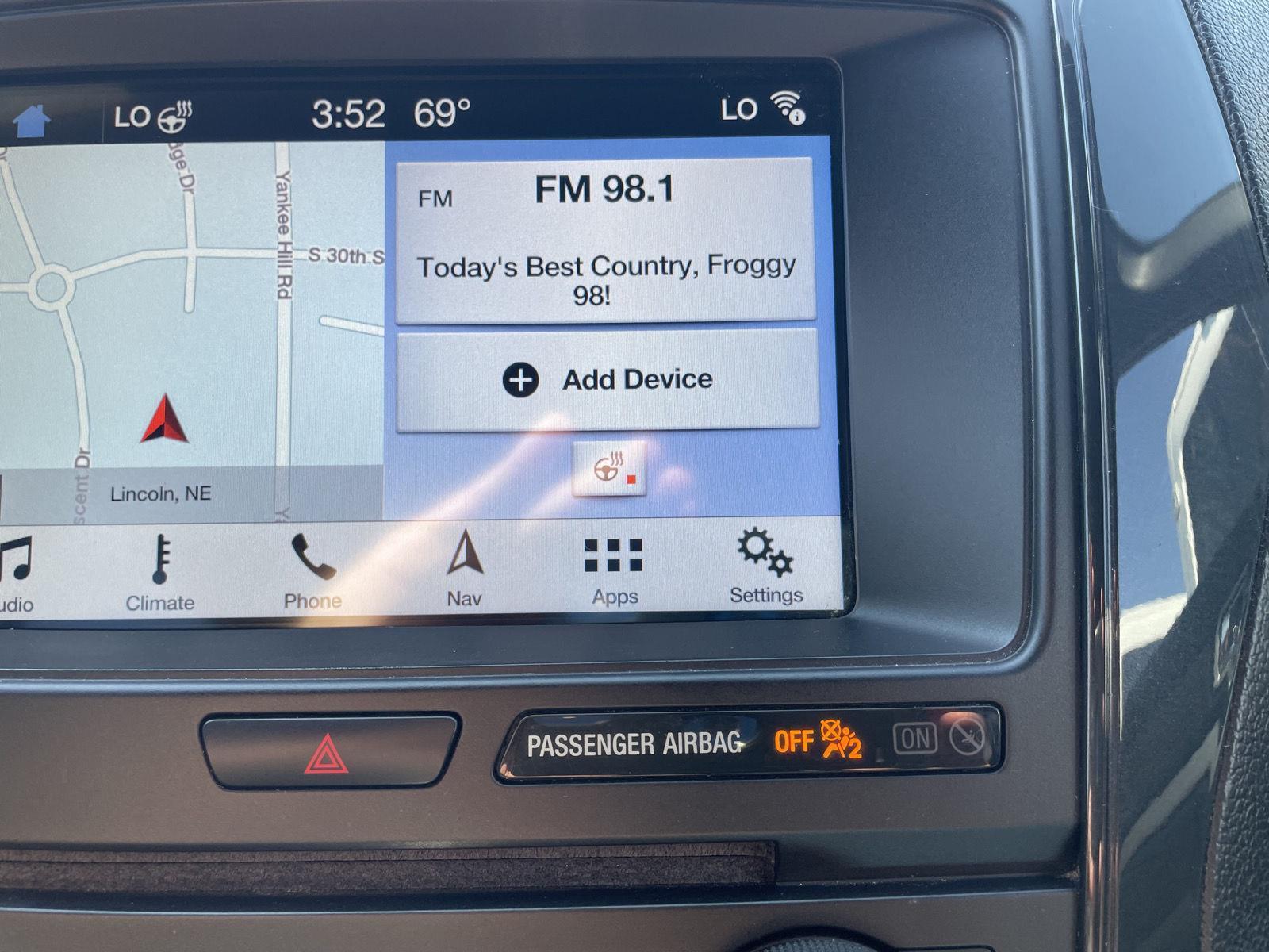 Vehicle photo 30