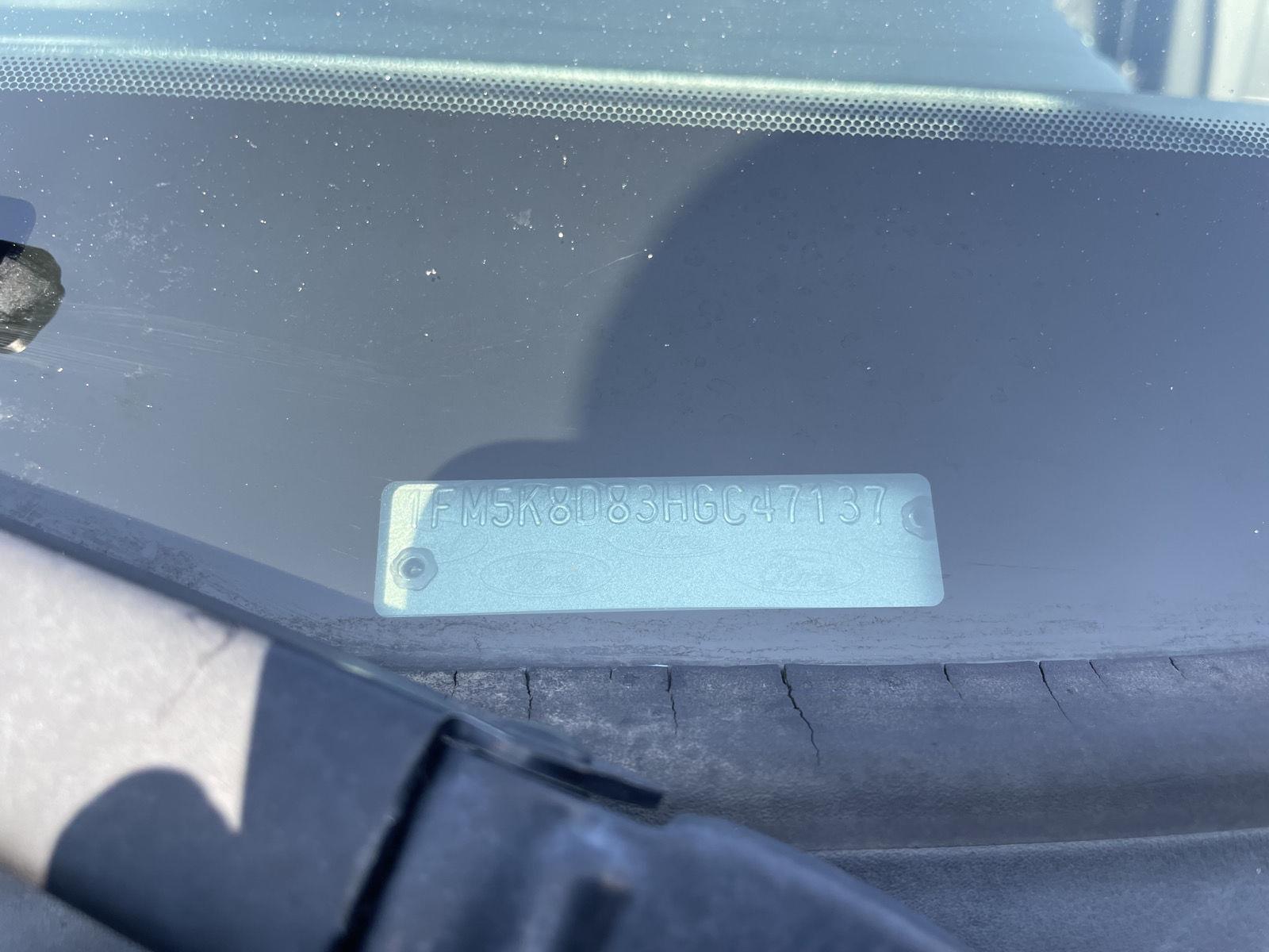 Vehicle photo 36