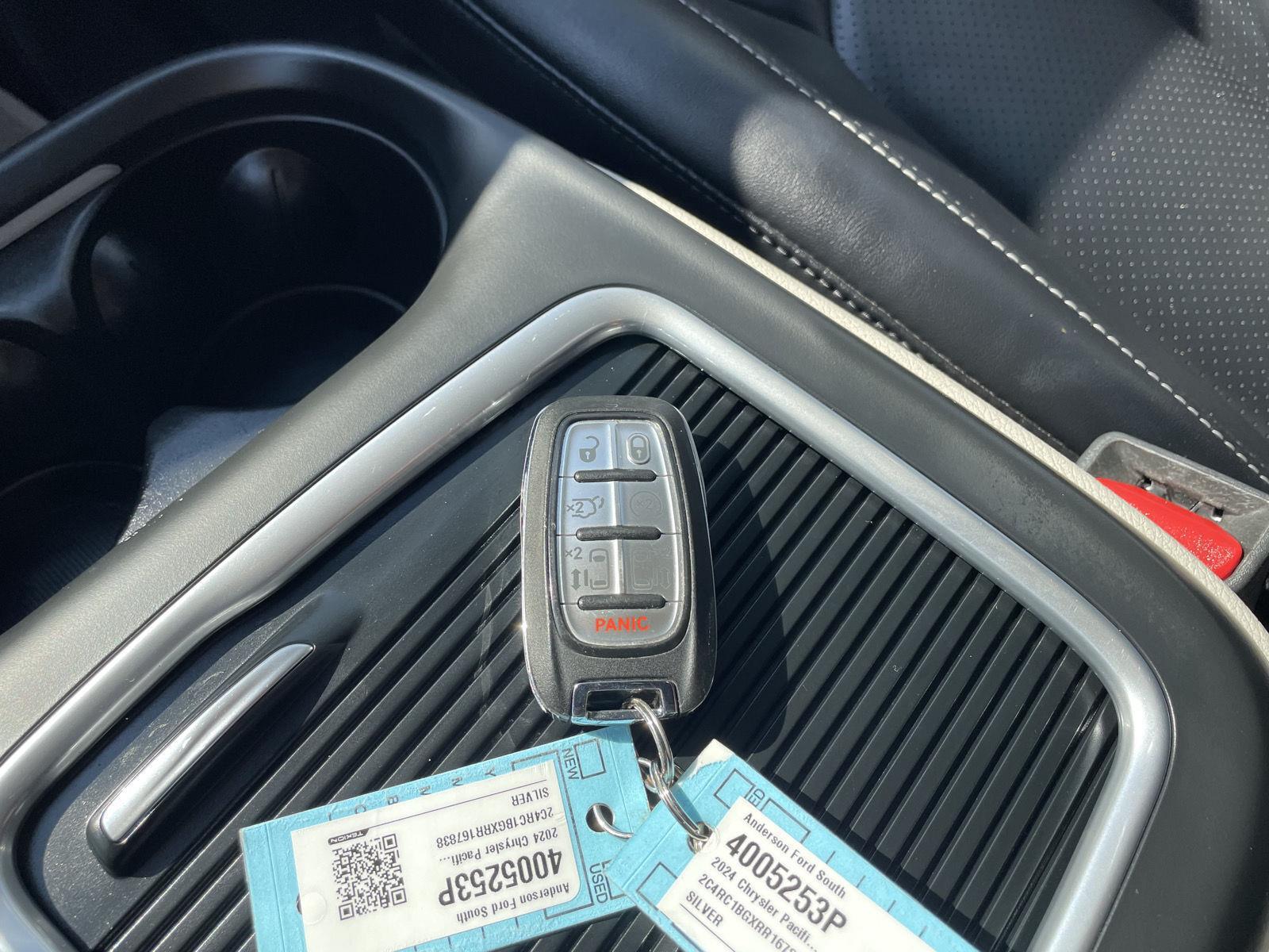 Vehicle photo 37