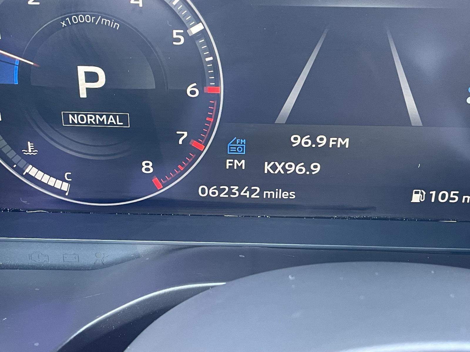 Vehicle photo 3