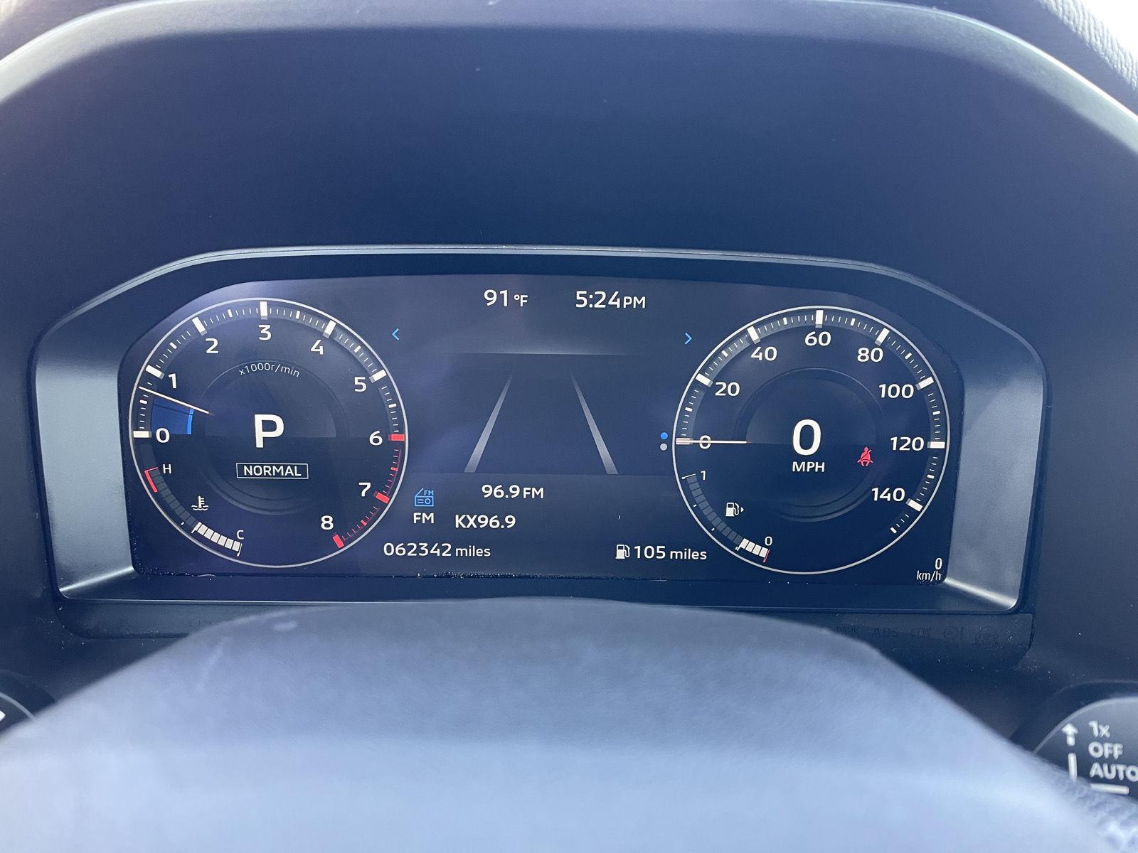 Vehicle photo 15