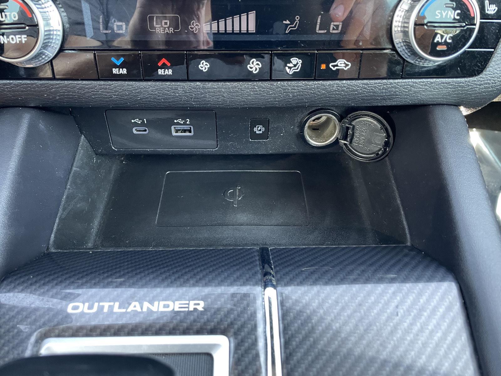 Vehicle photo 31